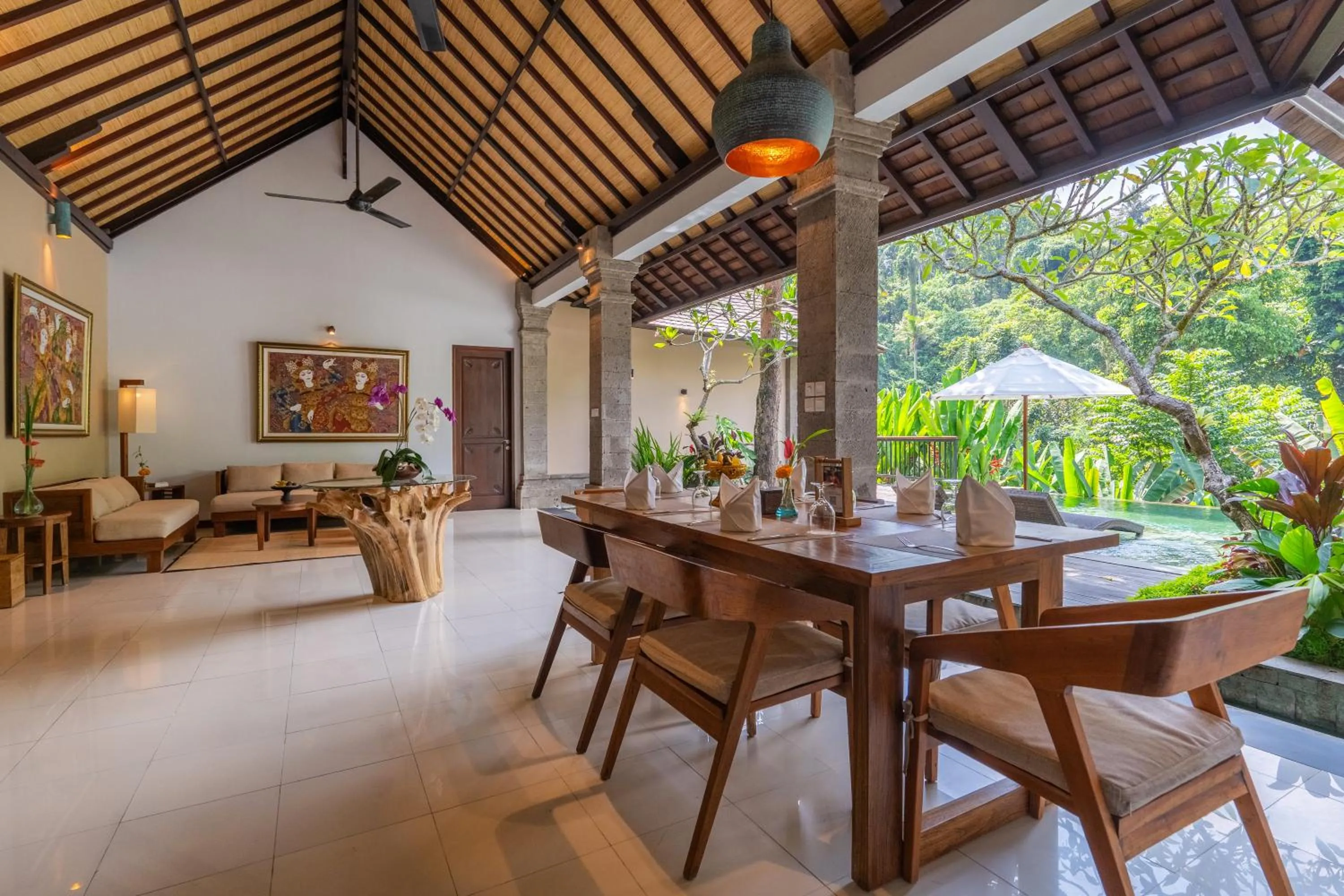 Living room in The Lokha Ubud Resort, Villas & SPA