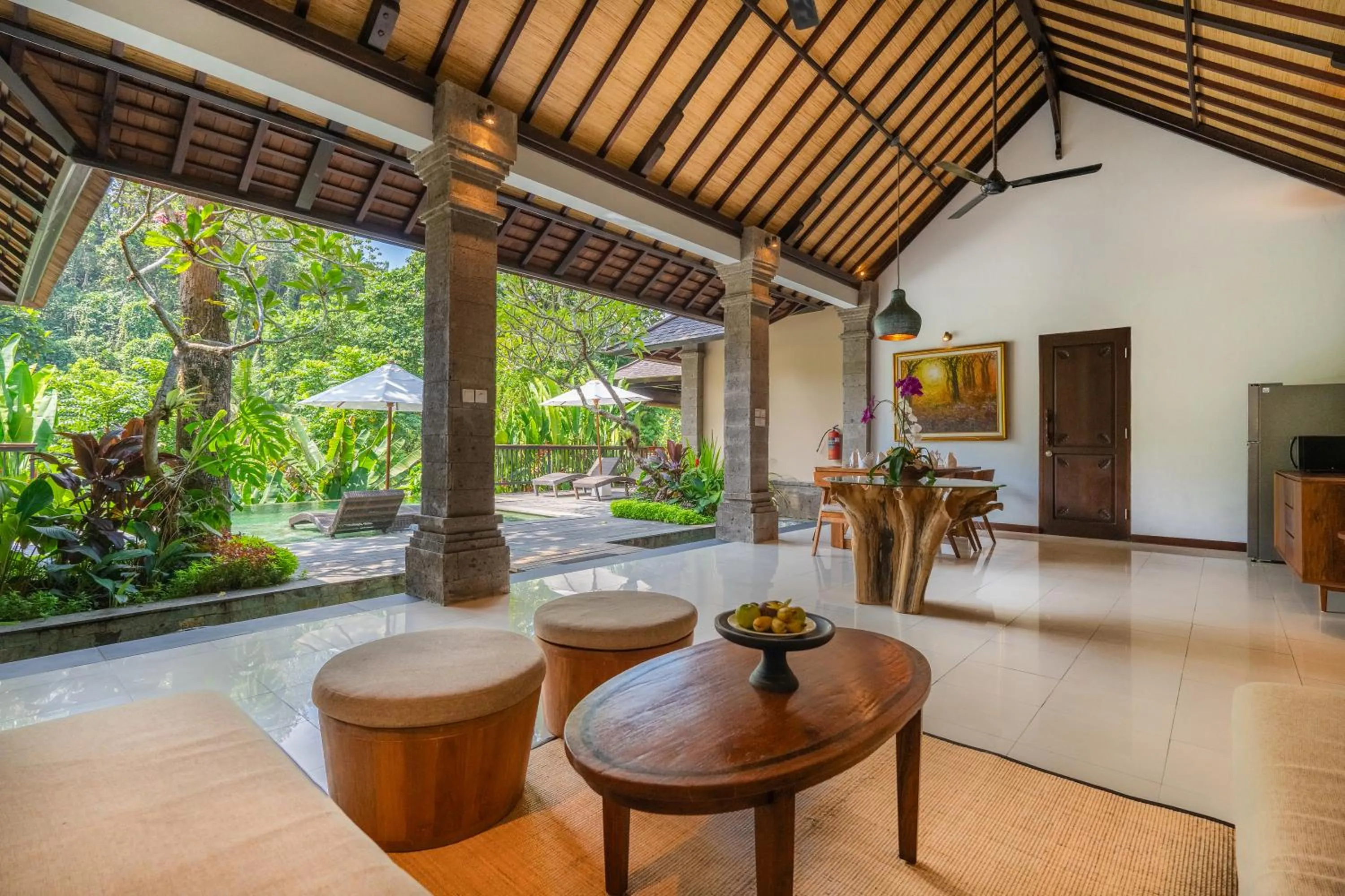 Living room in The Lokha Ubud Resort, Villas & SPA