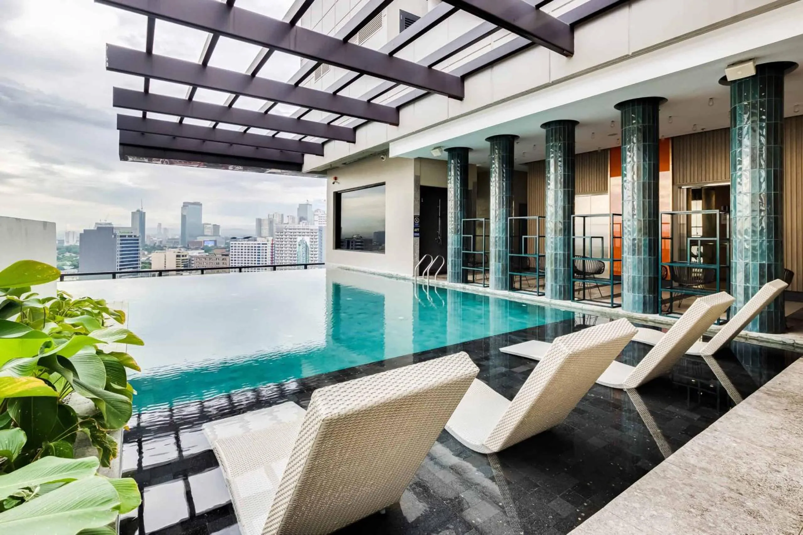 Swimming pool in Harolds Hotel Quezon City