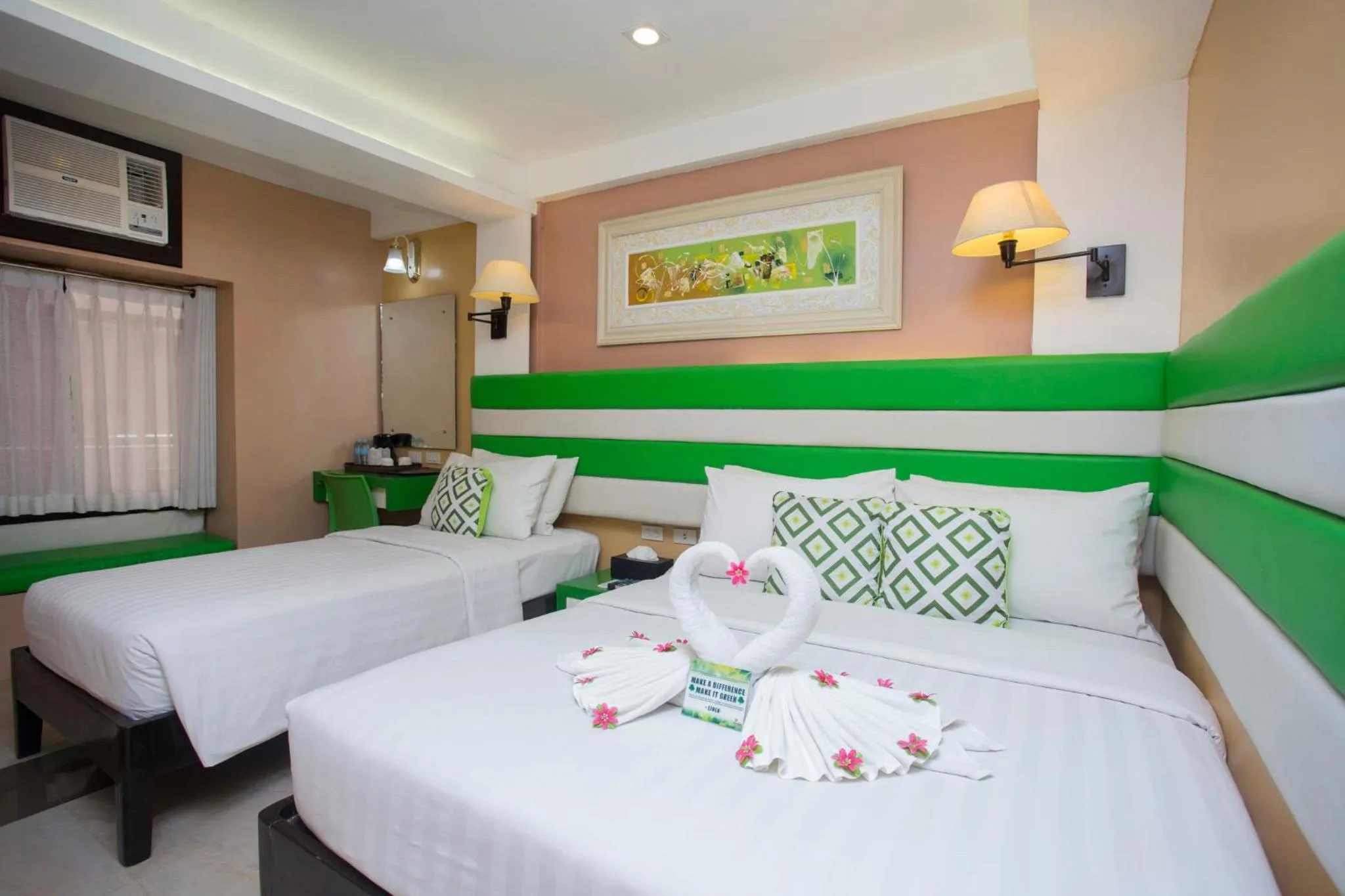 Bed in Red Coco Inn de Boracay