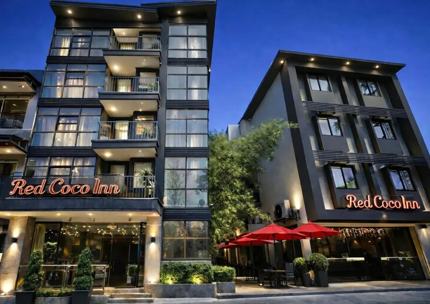 Property building in Red Coco Inn de Boracay Property building in Red Coco Inn de Boracay