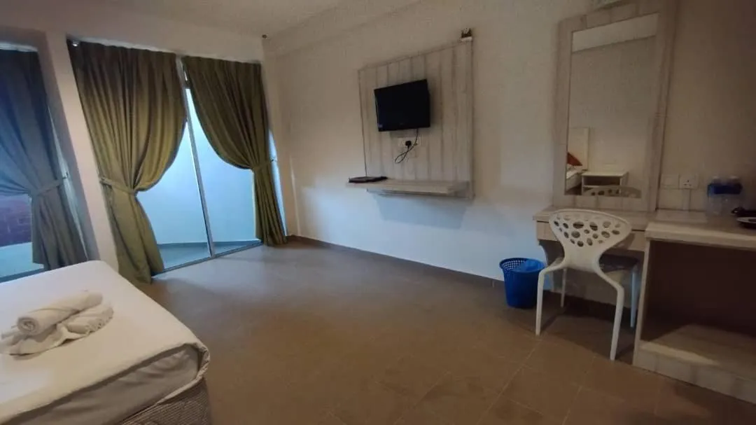 TV and multimedia, Bed in Akar Beach Resort