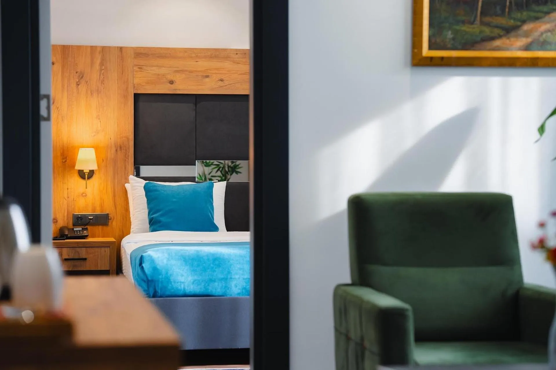 Landmark view, Bed in Berlin Suite Hotel Trabzon