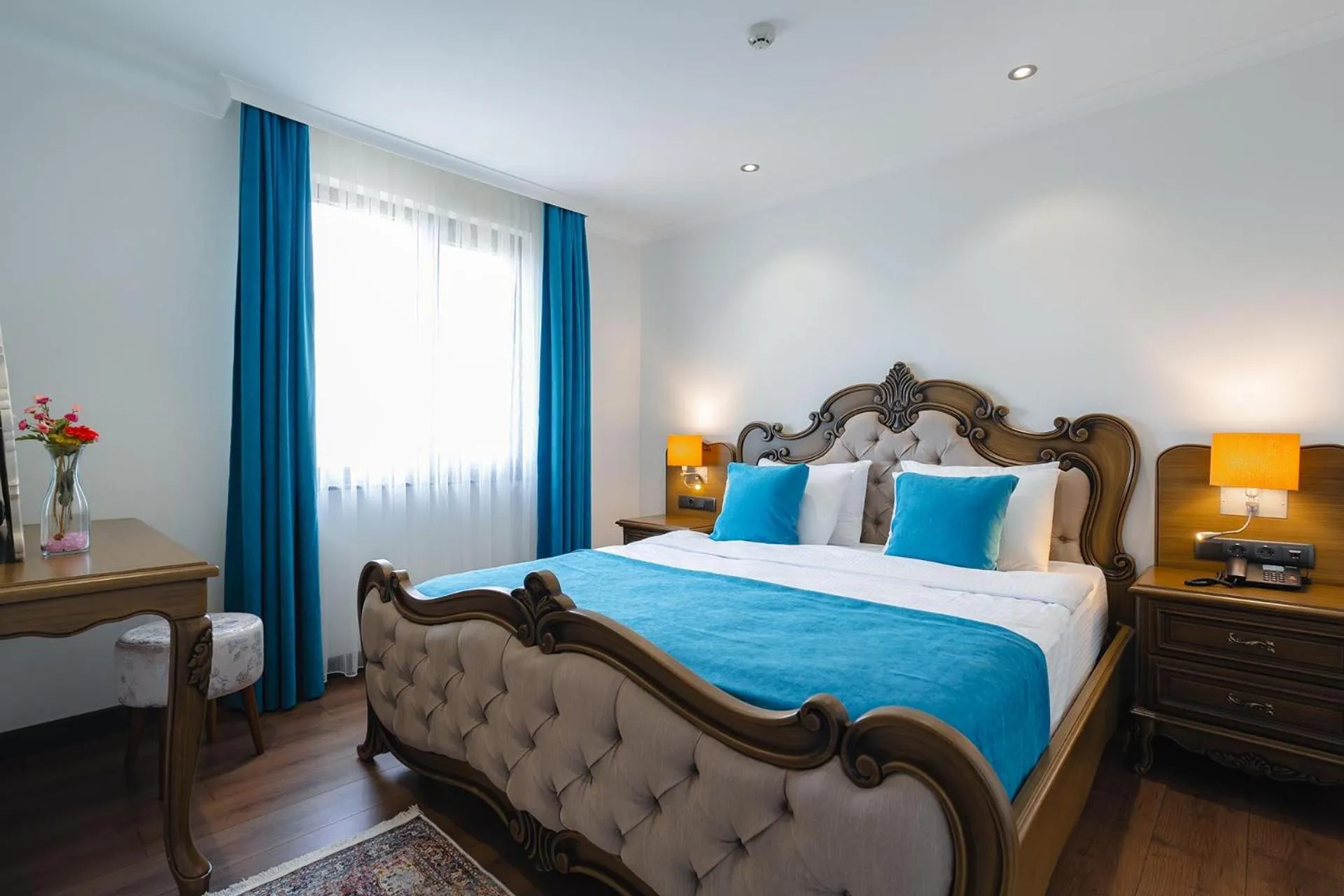 Bedroom, Bed in Berlin Suite Hotel Trabzon