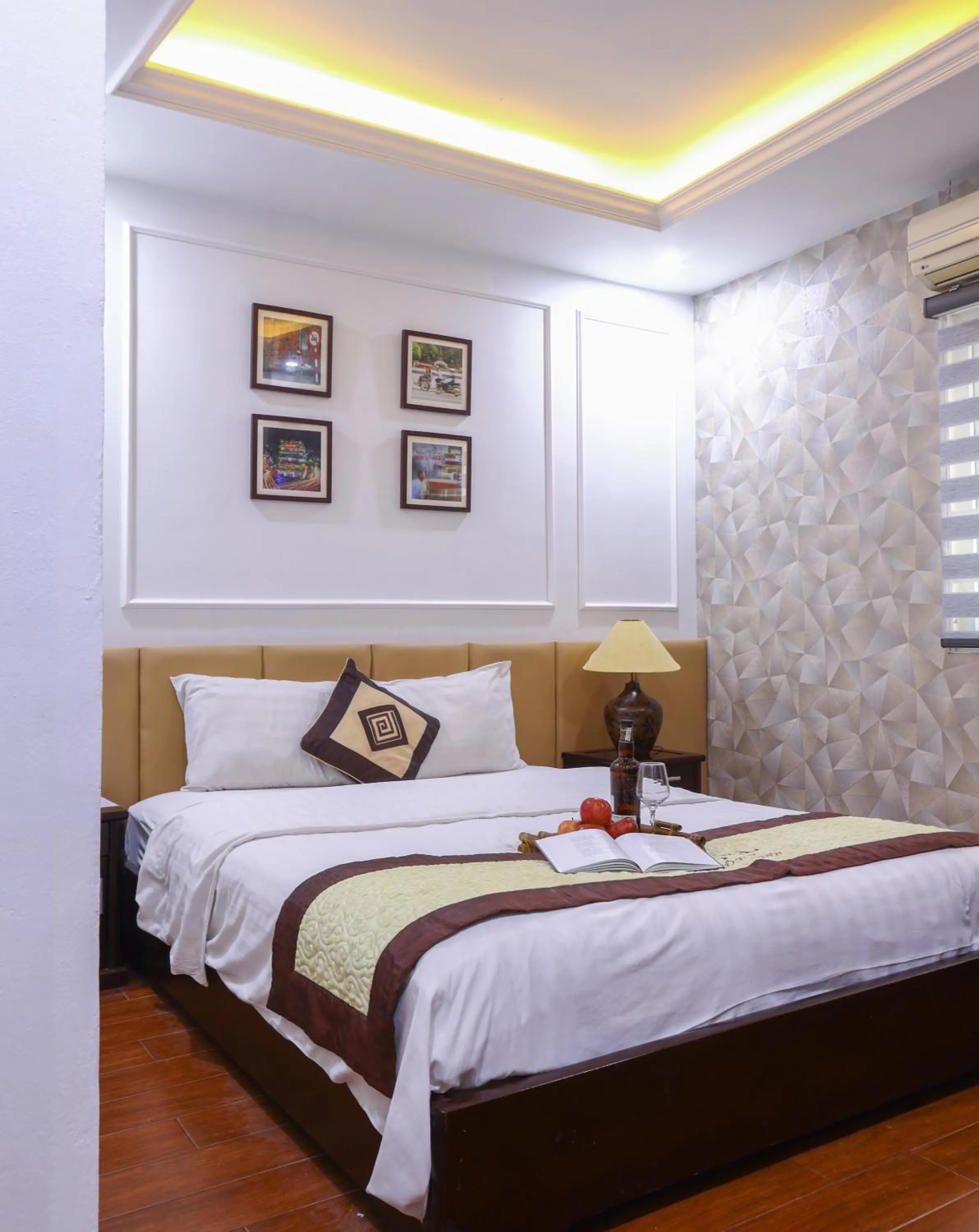 Bedroom, Bed in Art Hotel Ha Noi