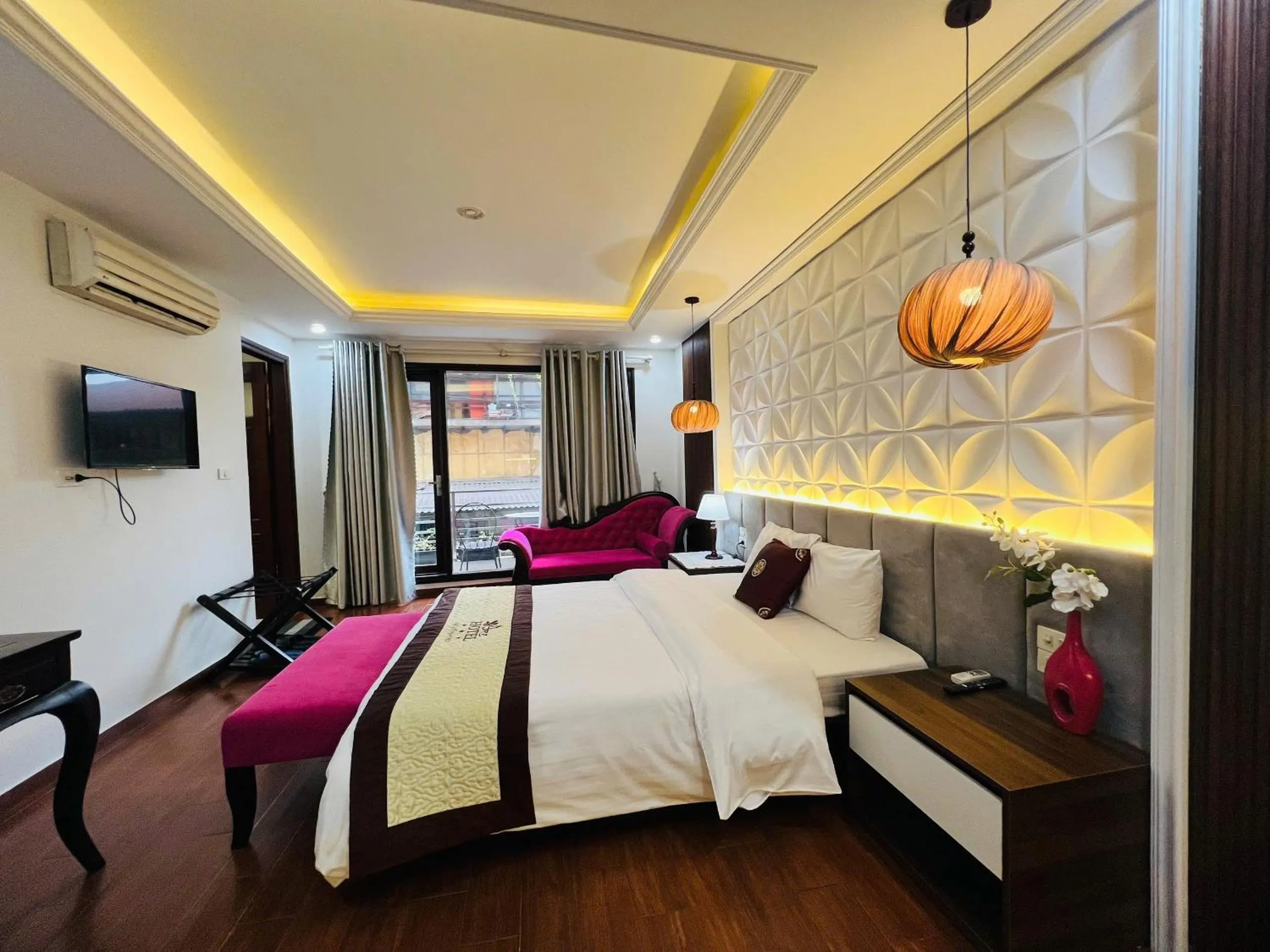 Bedroom, Bed in Art Hotel Ha Noi