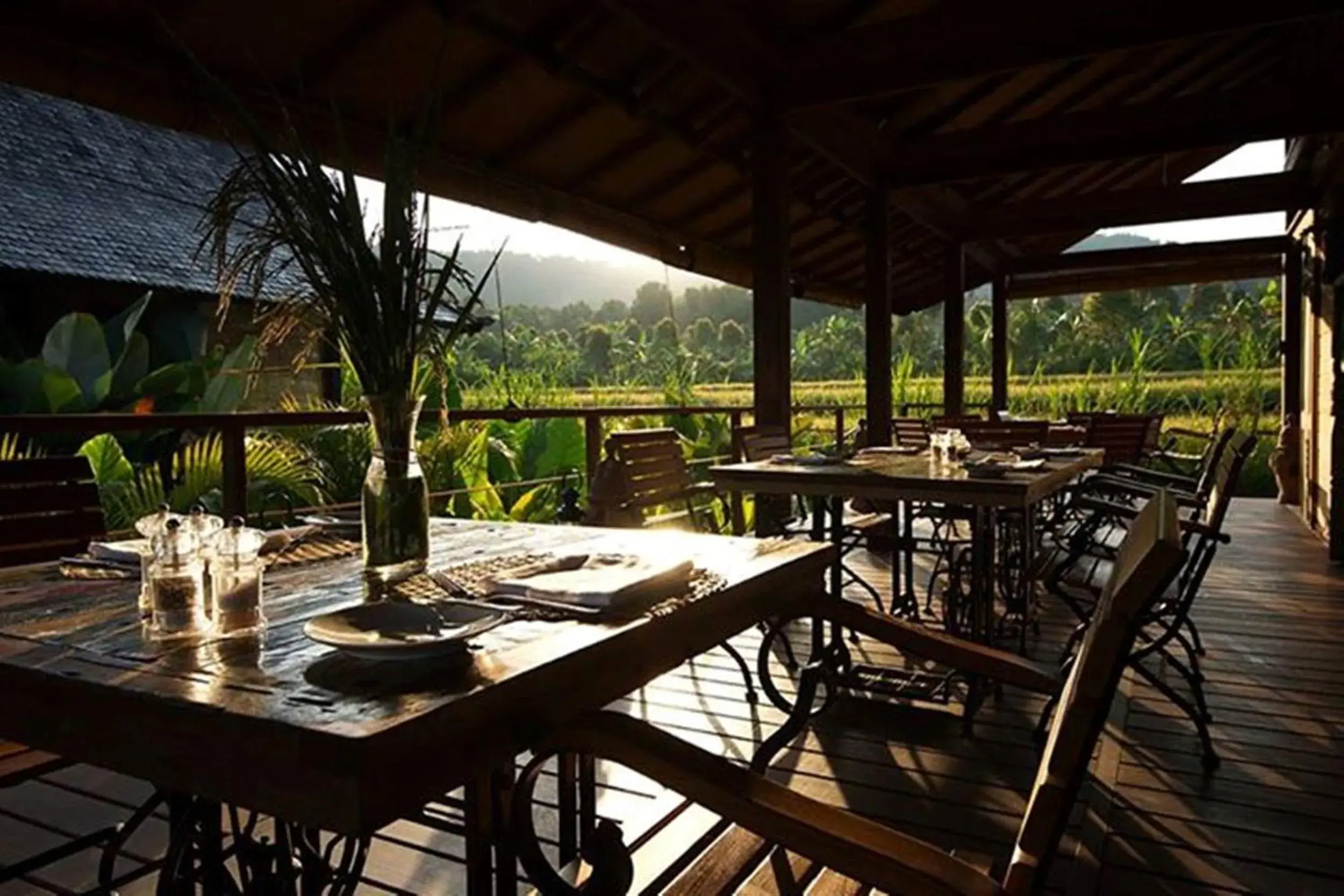 Restaurant/places to eat in Sanak Retreat Bali Restaurant/places to eat in Sanak Retreat Bali