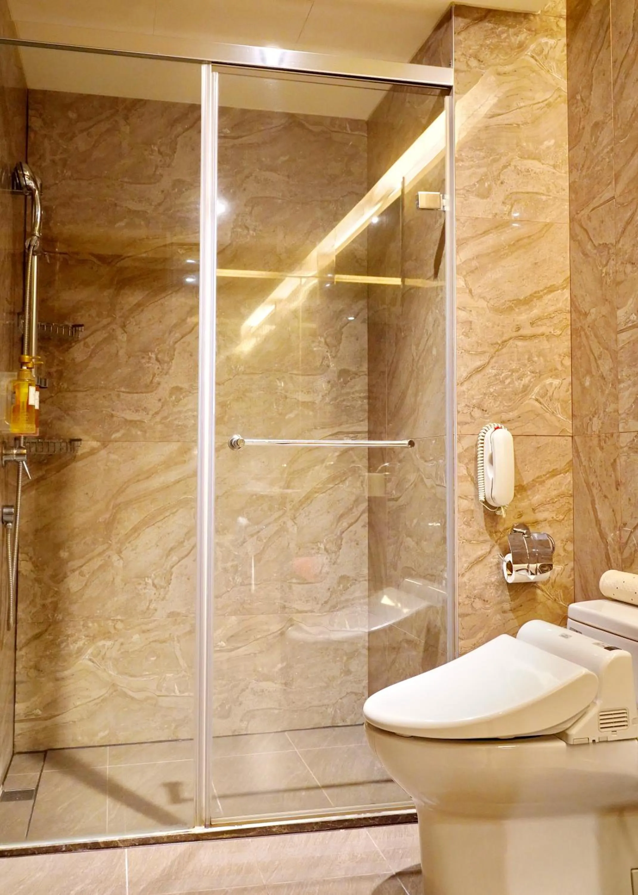 Shower in Hù House - Taipei