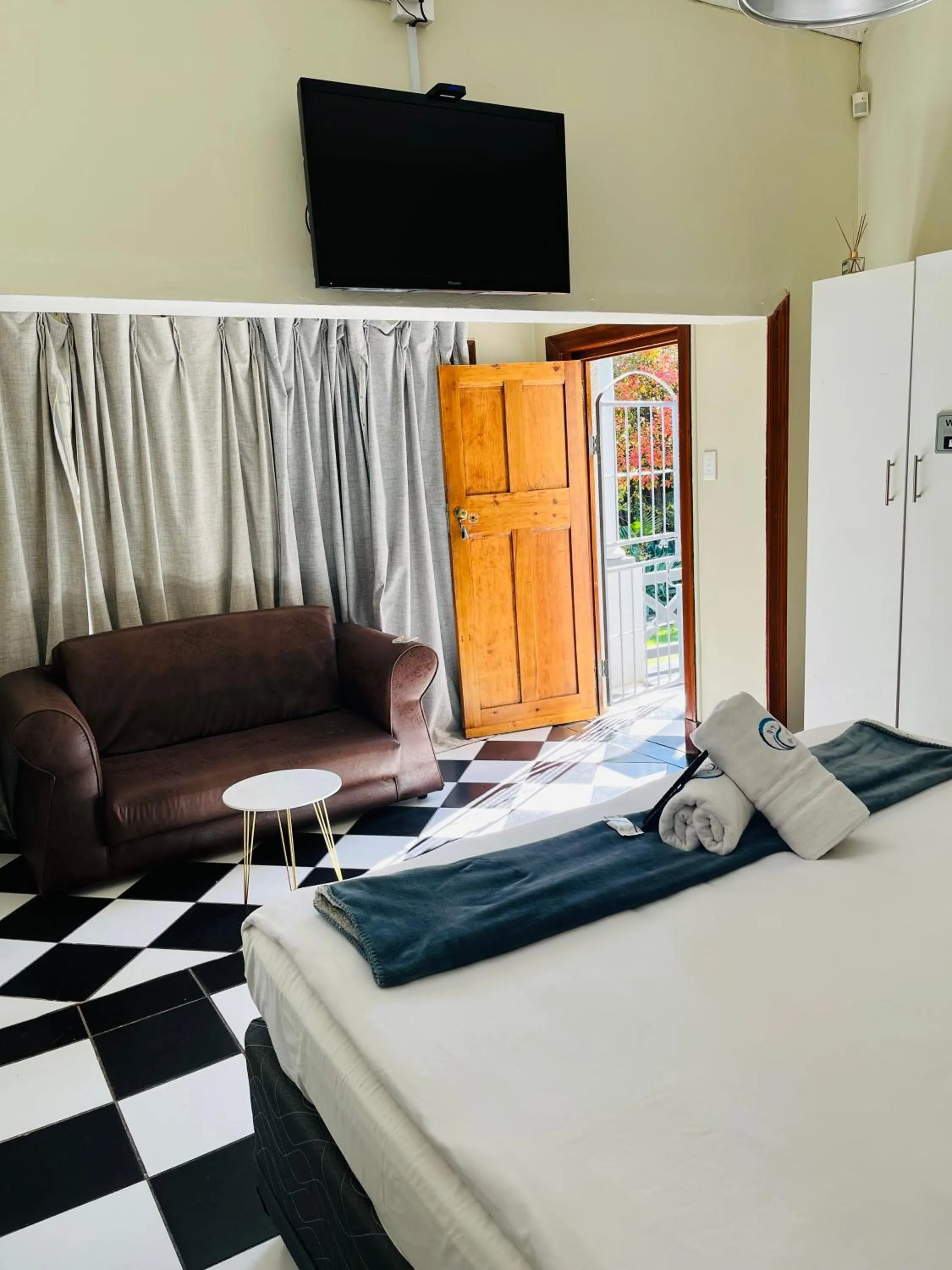 Bed in St Eve Lodge & Spa