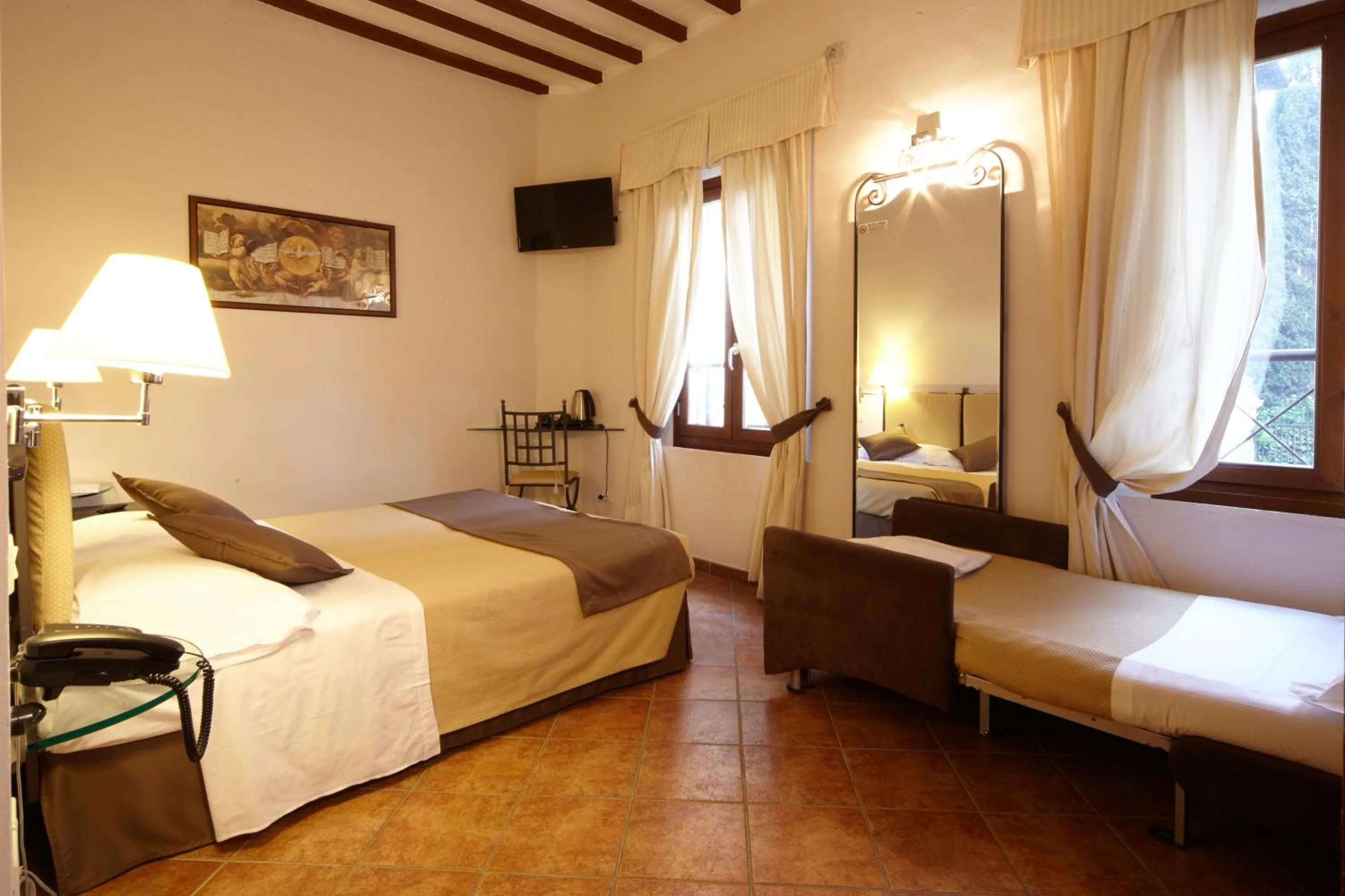 Photo of the whole room, Bed in Hotel Ristorante Borgo Antico