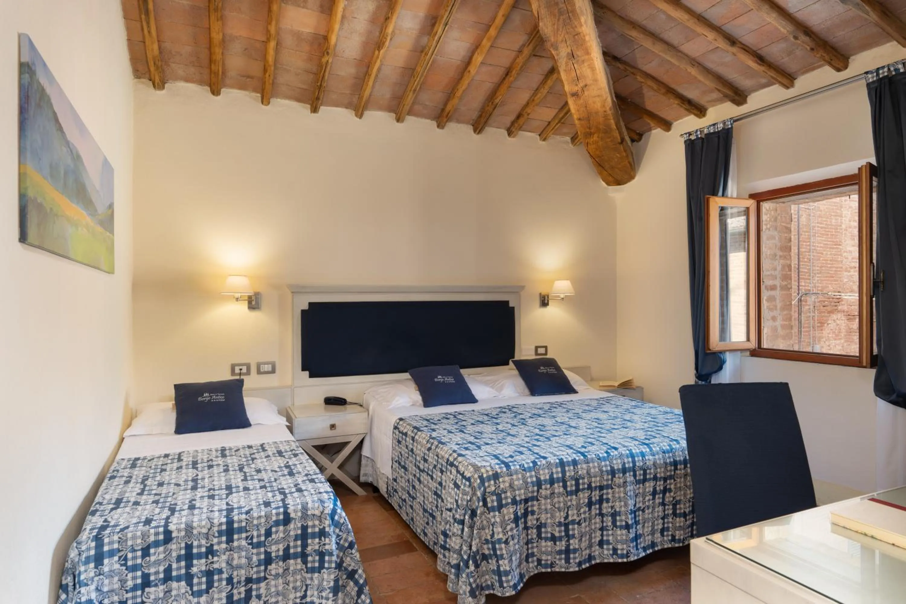 Bed in Hotel Ristorante Borgo Antico