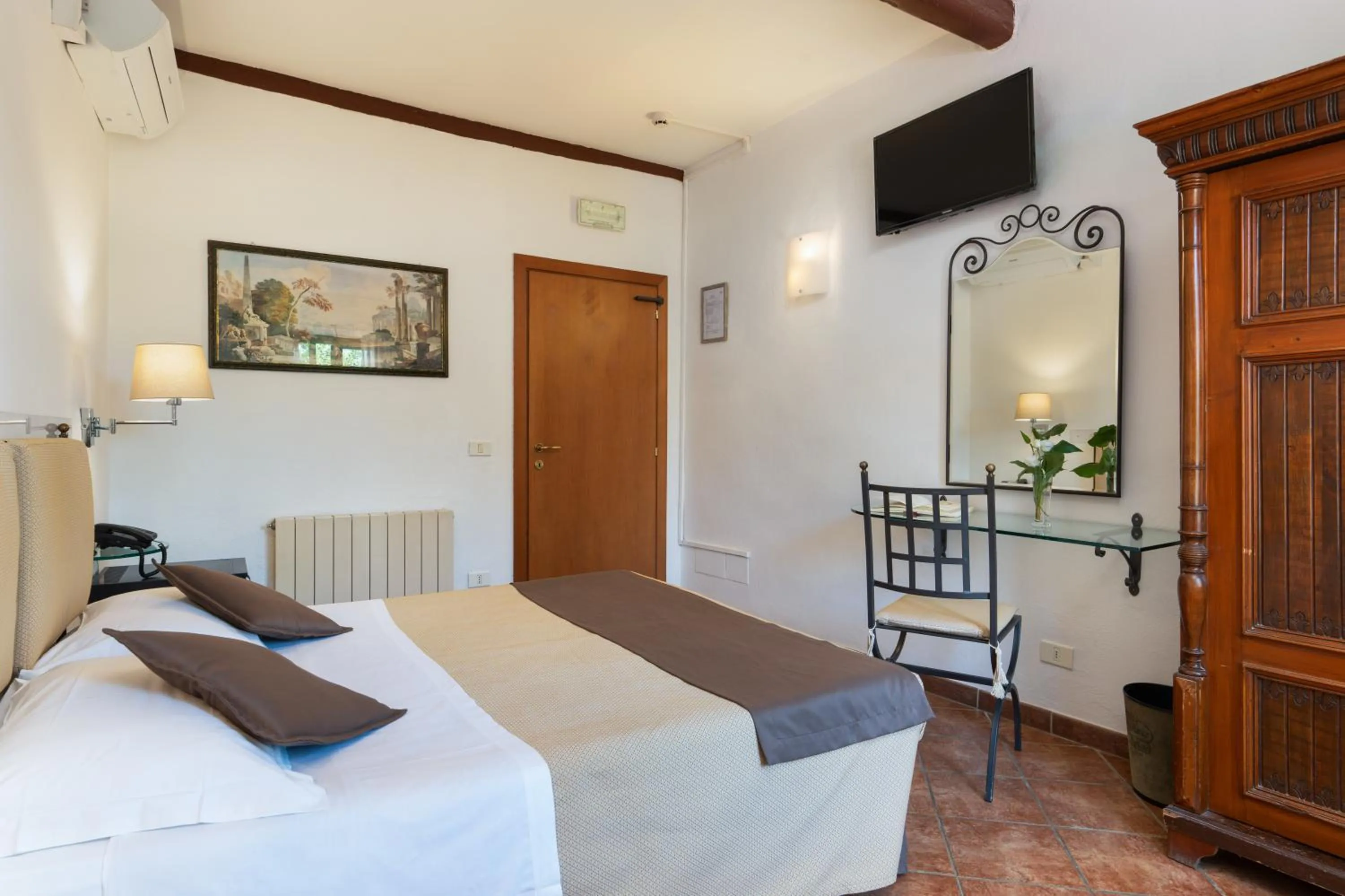 Bed in Hotel Ristorante Borgo Antico
