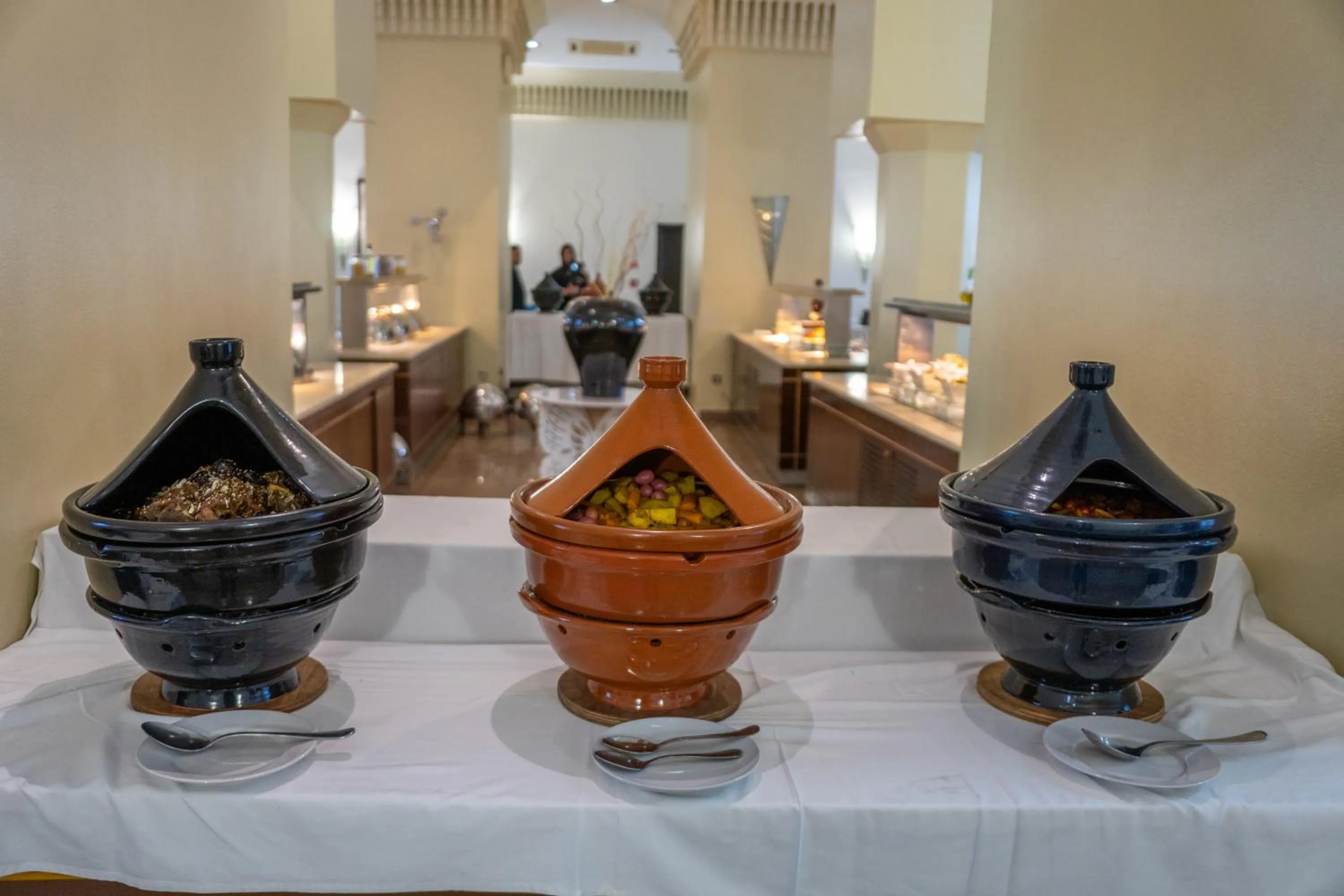 Restaurant/places to eat in Hotel Andalucia Tangier