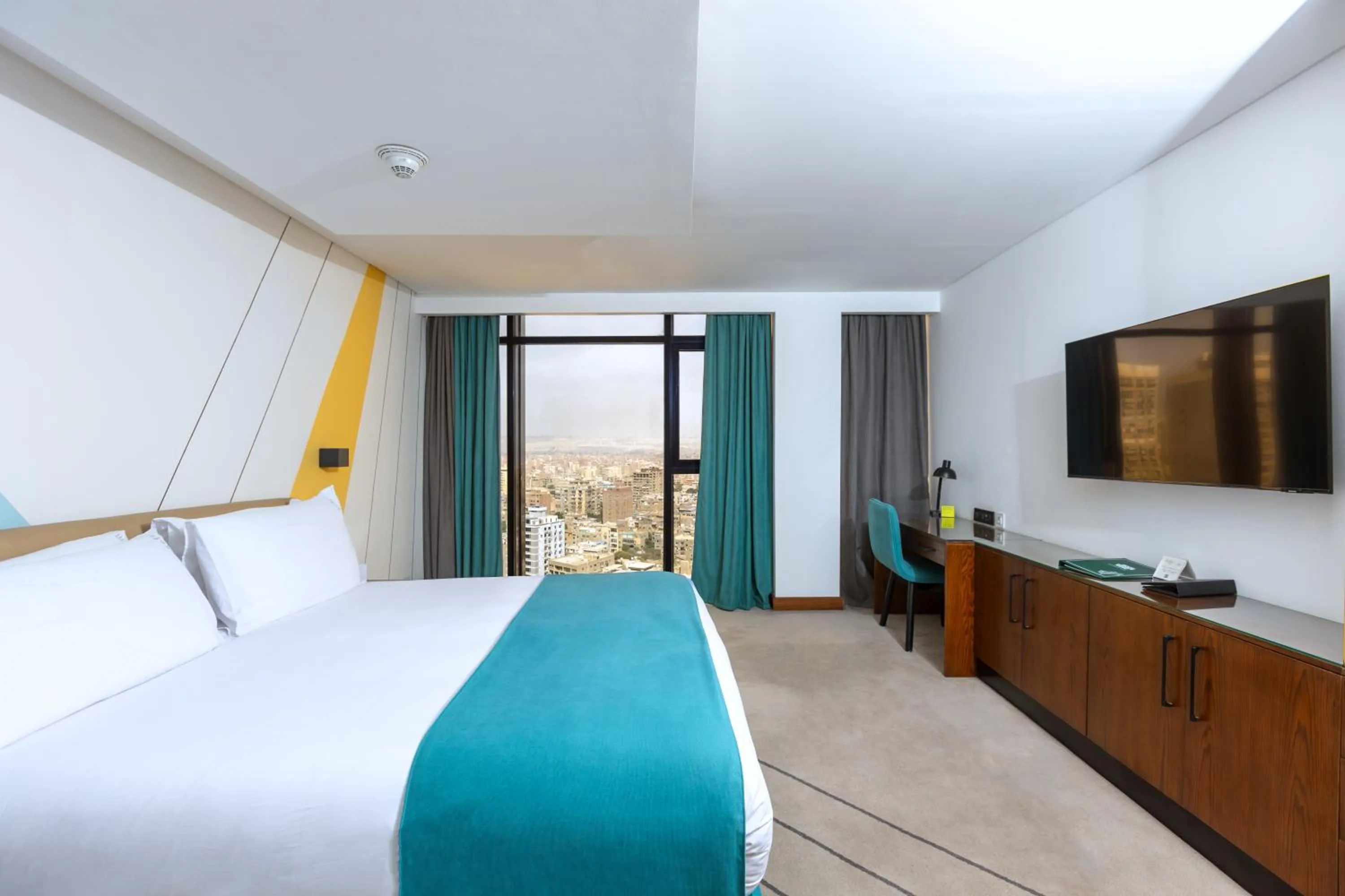 Bed in Holiday Inn & Suites - Cairo Maadi by IHG