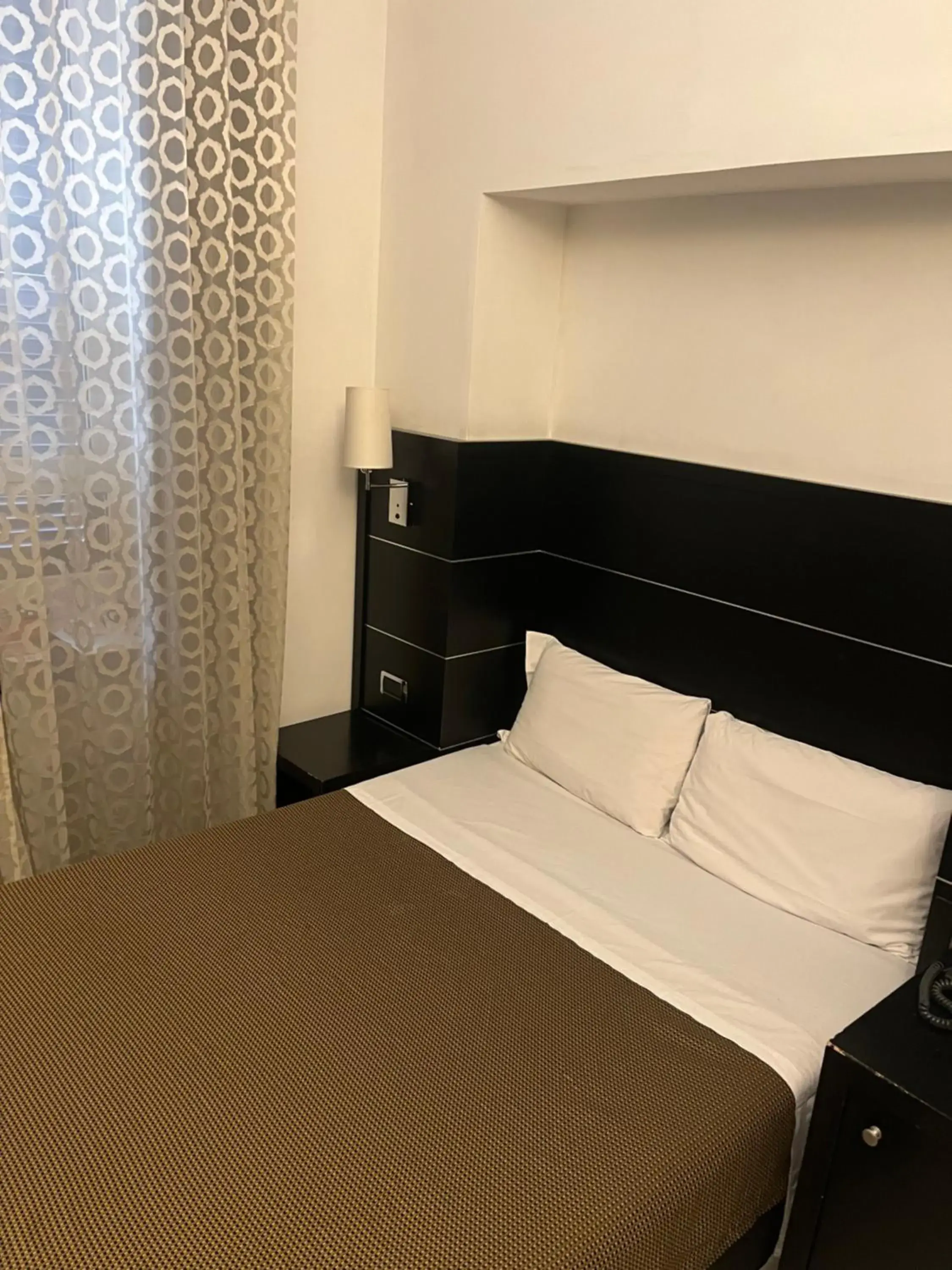 Bed in Hotel Sonya Bed in Hotel Sonya