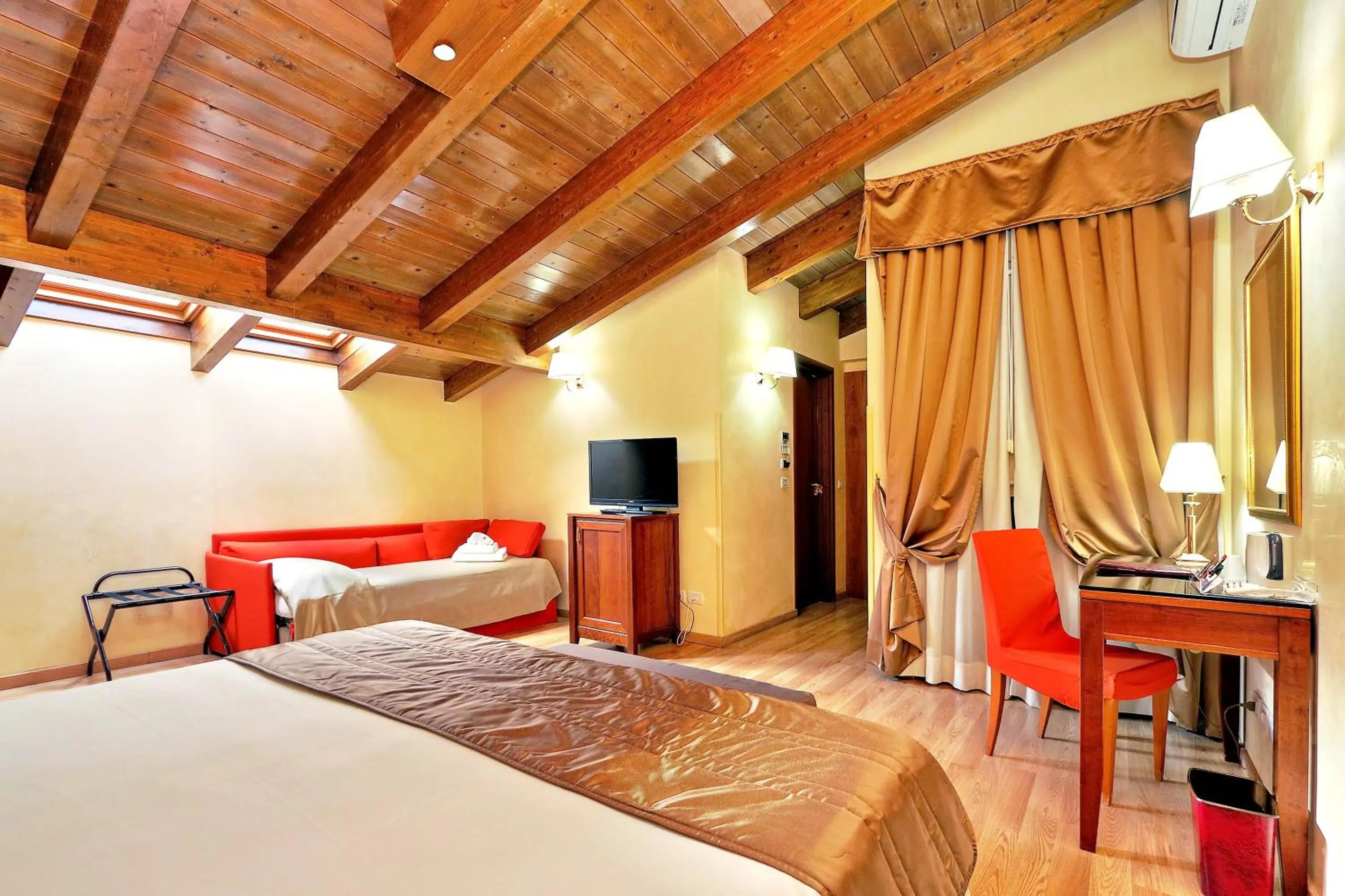 Bed in Hotel Camelia