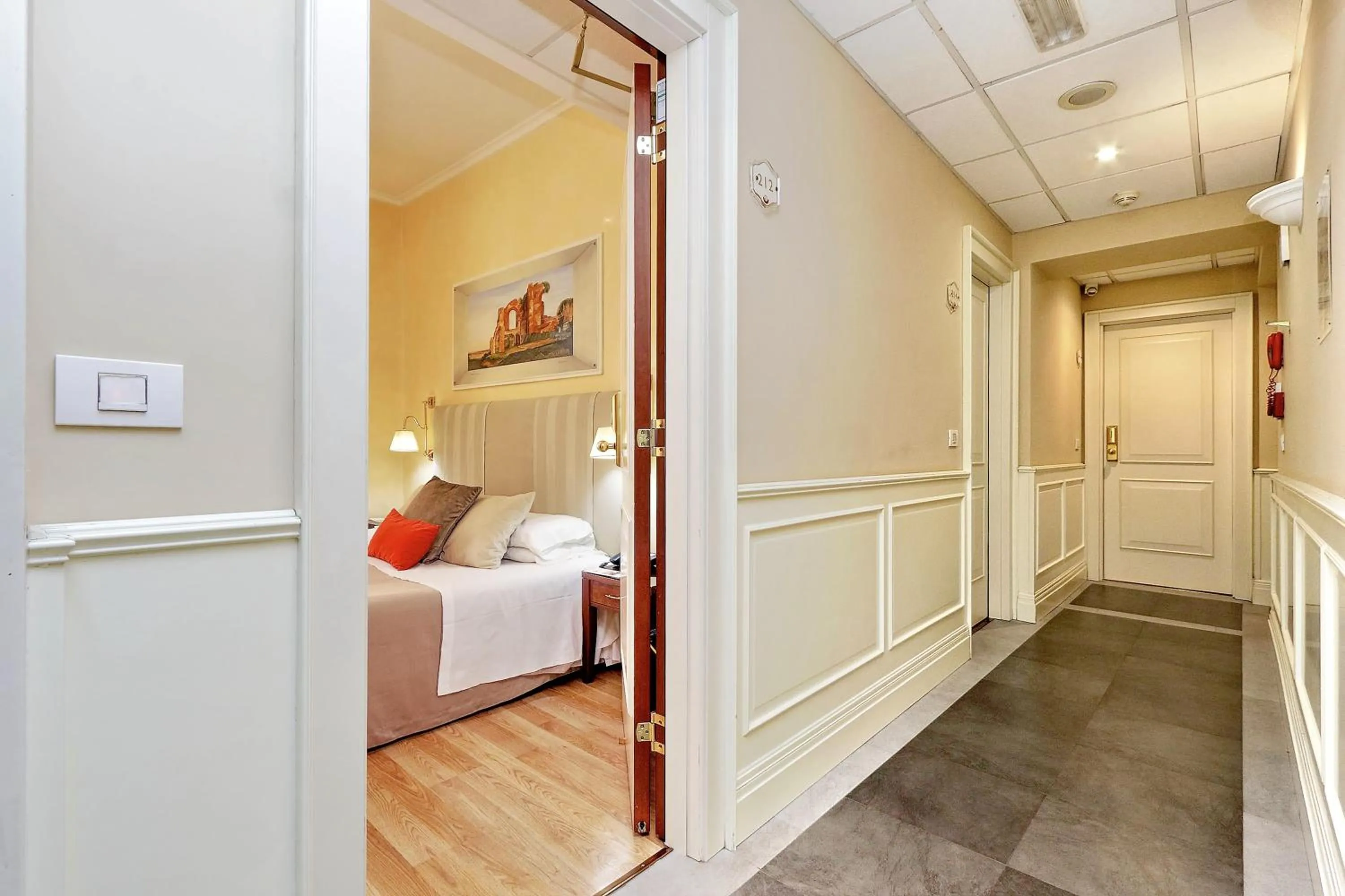 Bed in Hotel Camelia