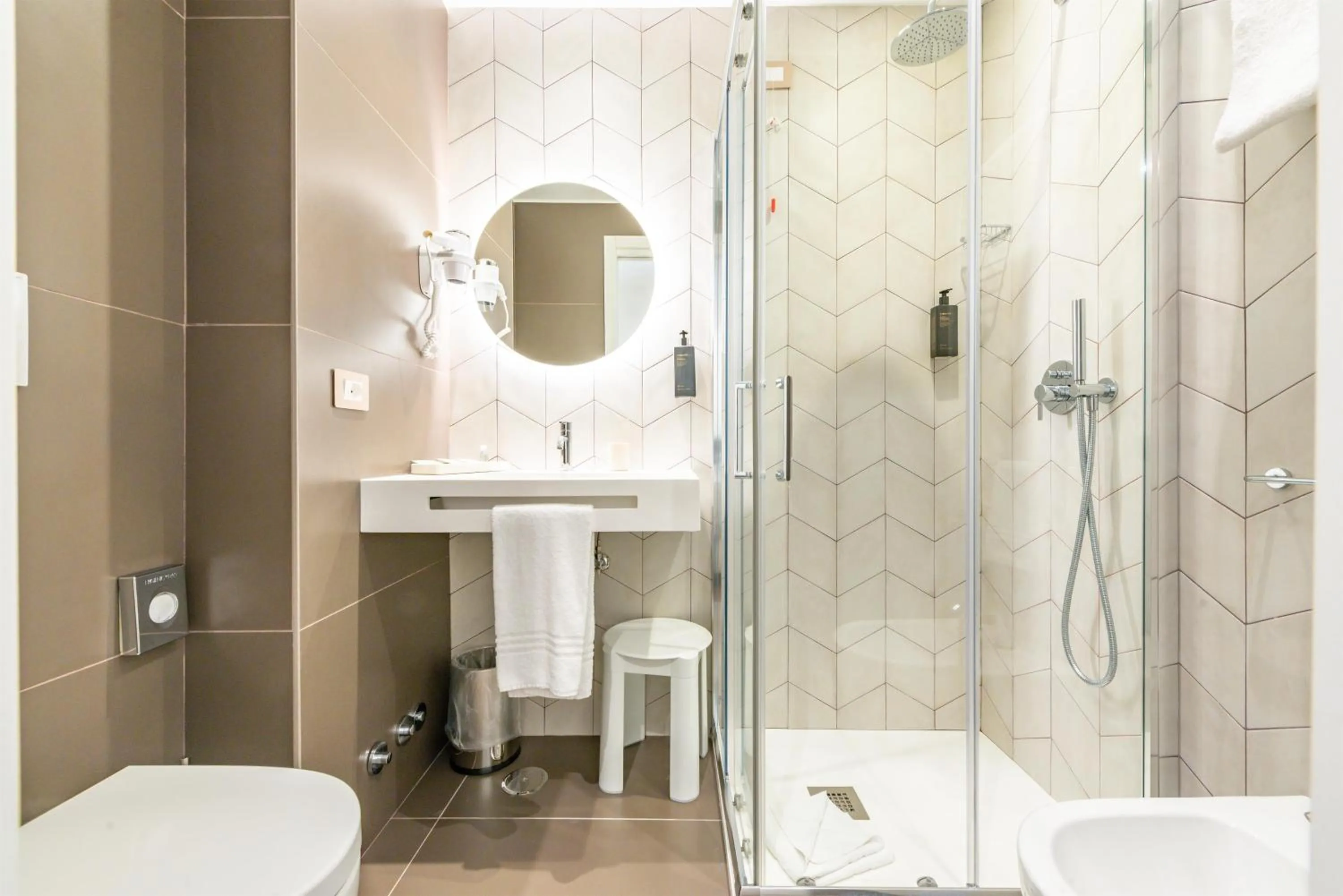 Bathroom in Best Western Hotel Artdeco