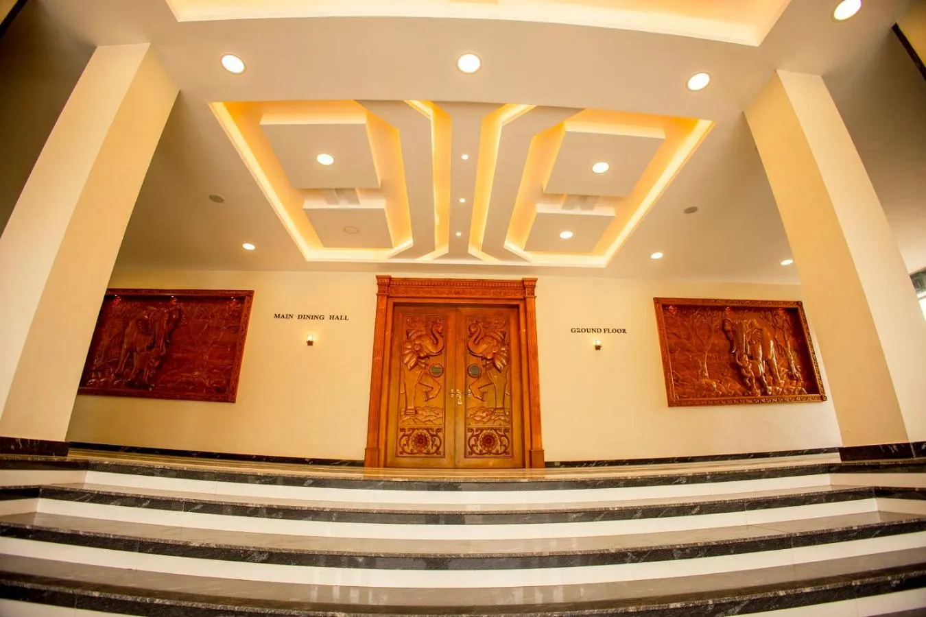 Facade/entrance in KKM International