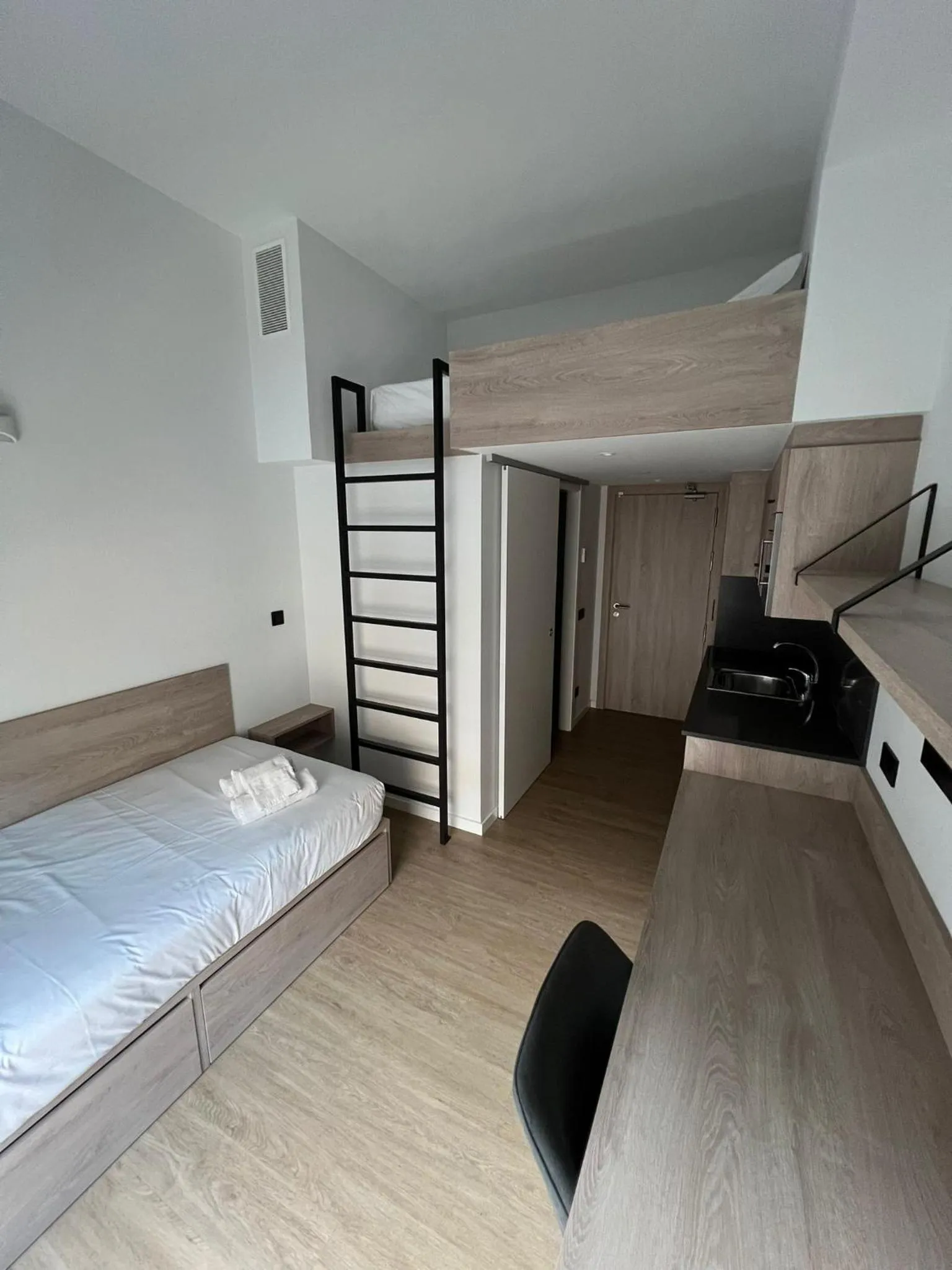 Photo of the whole room, Bed in Micampus Barcelona Student Residence