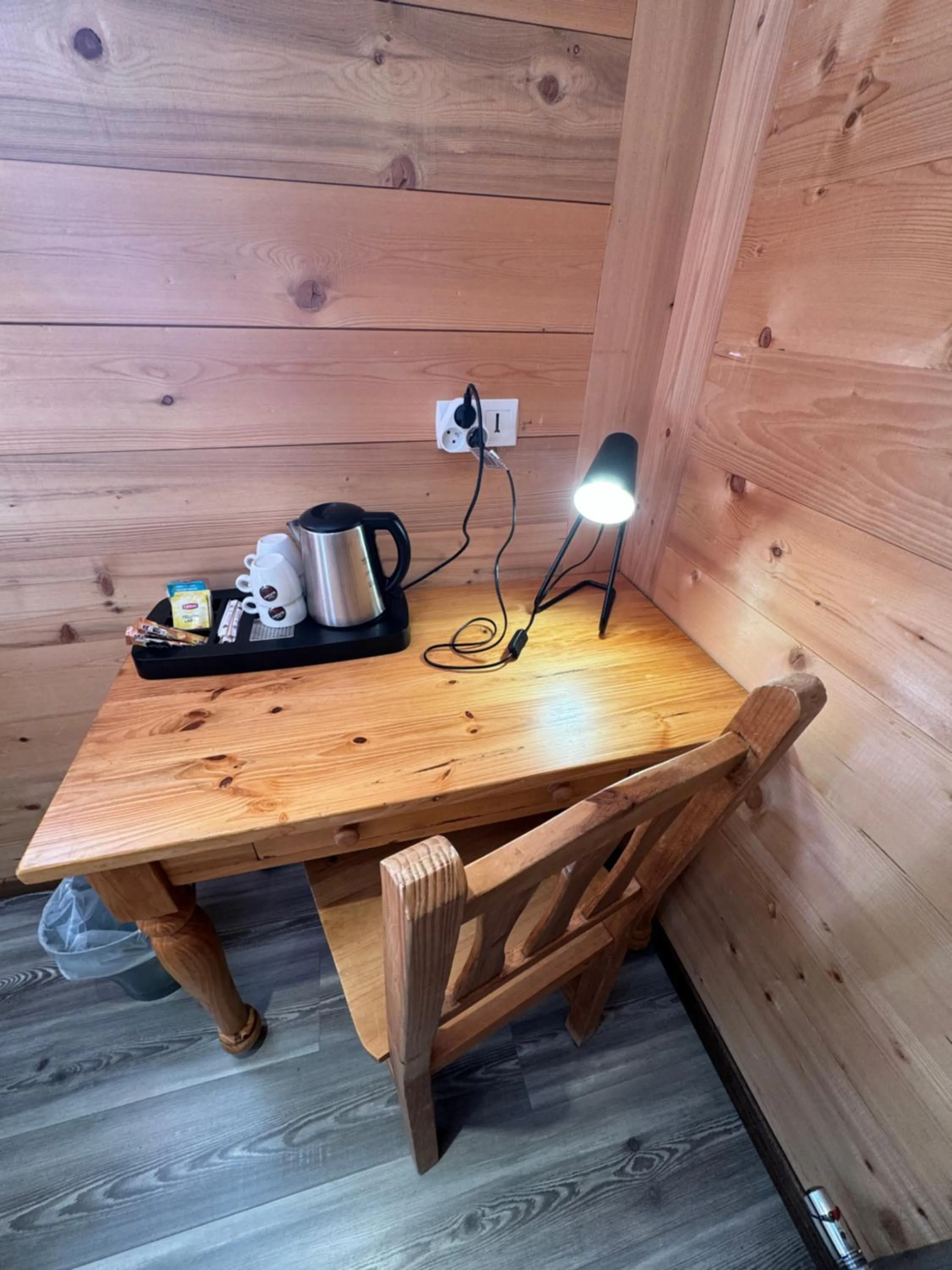 Coffee/tea facilities in Le Schuss