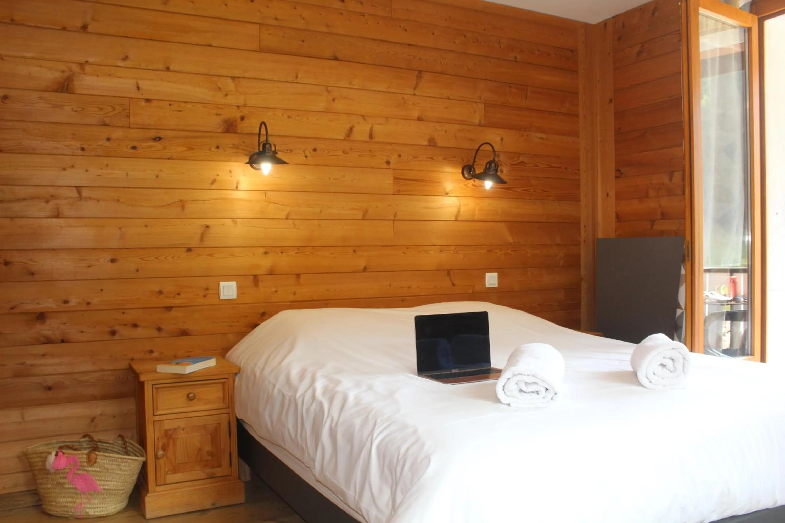 Bedroom, Bed in Le Schuss