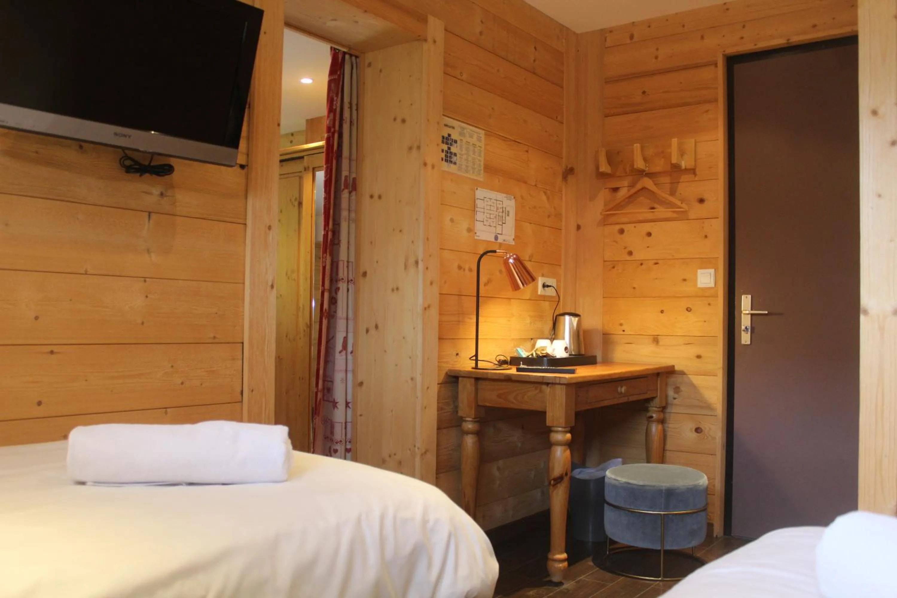 Photo of the whole room, Bed in Le Schuss