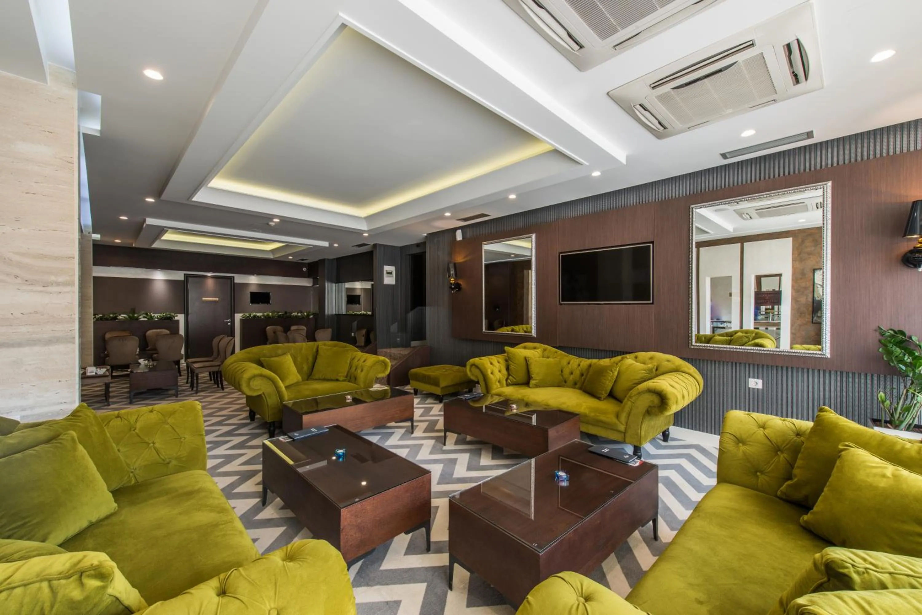 Garni Hotel Aveny