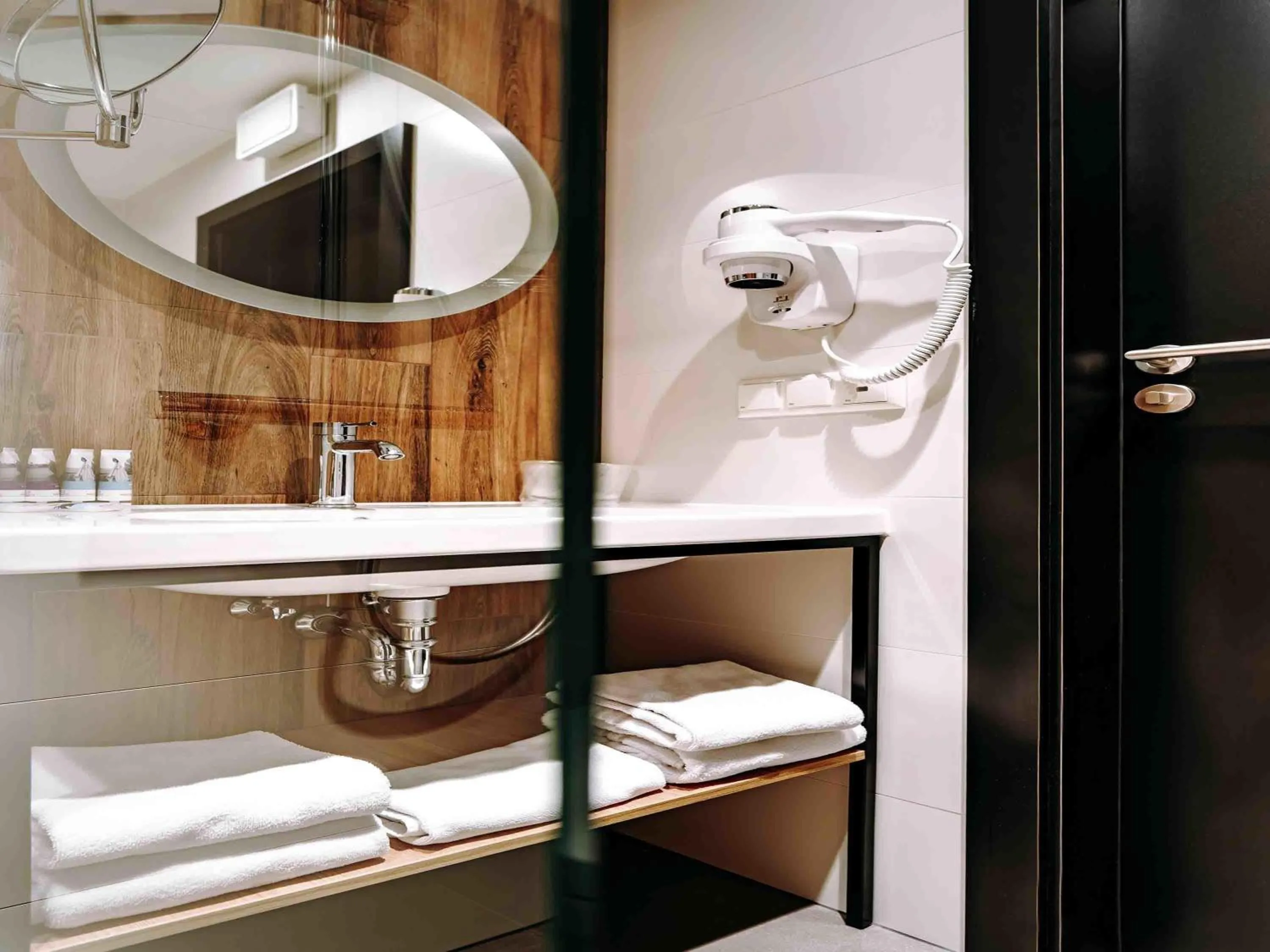 Bedroom in Hotel Mercure Toruń Centrum