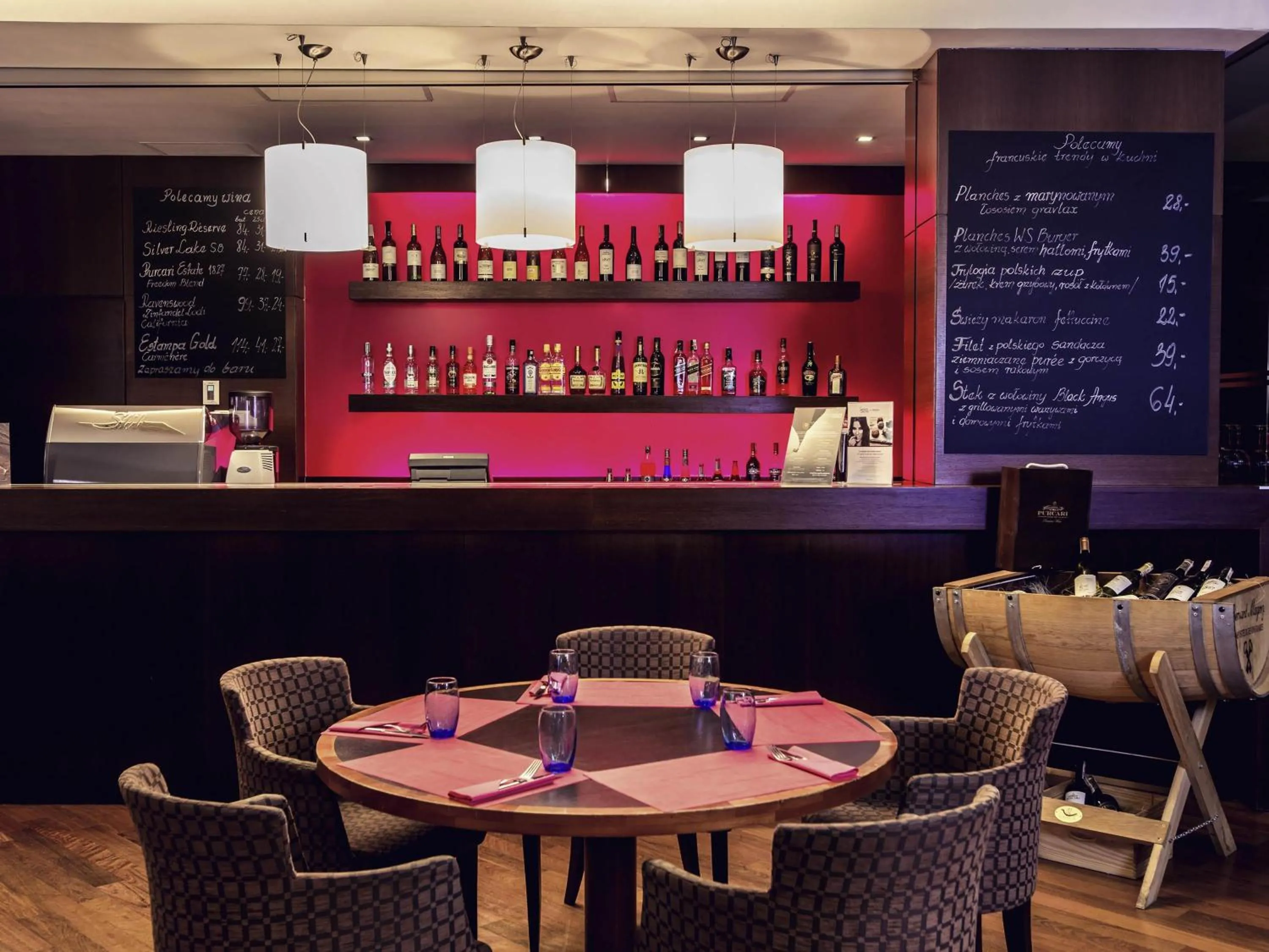 Lounge or bar in Hotel Mercure Toruń Centrum