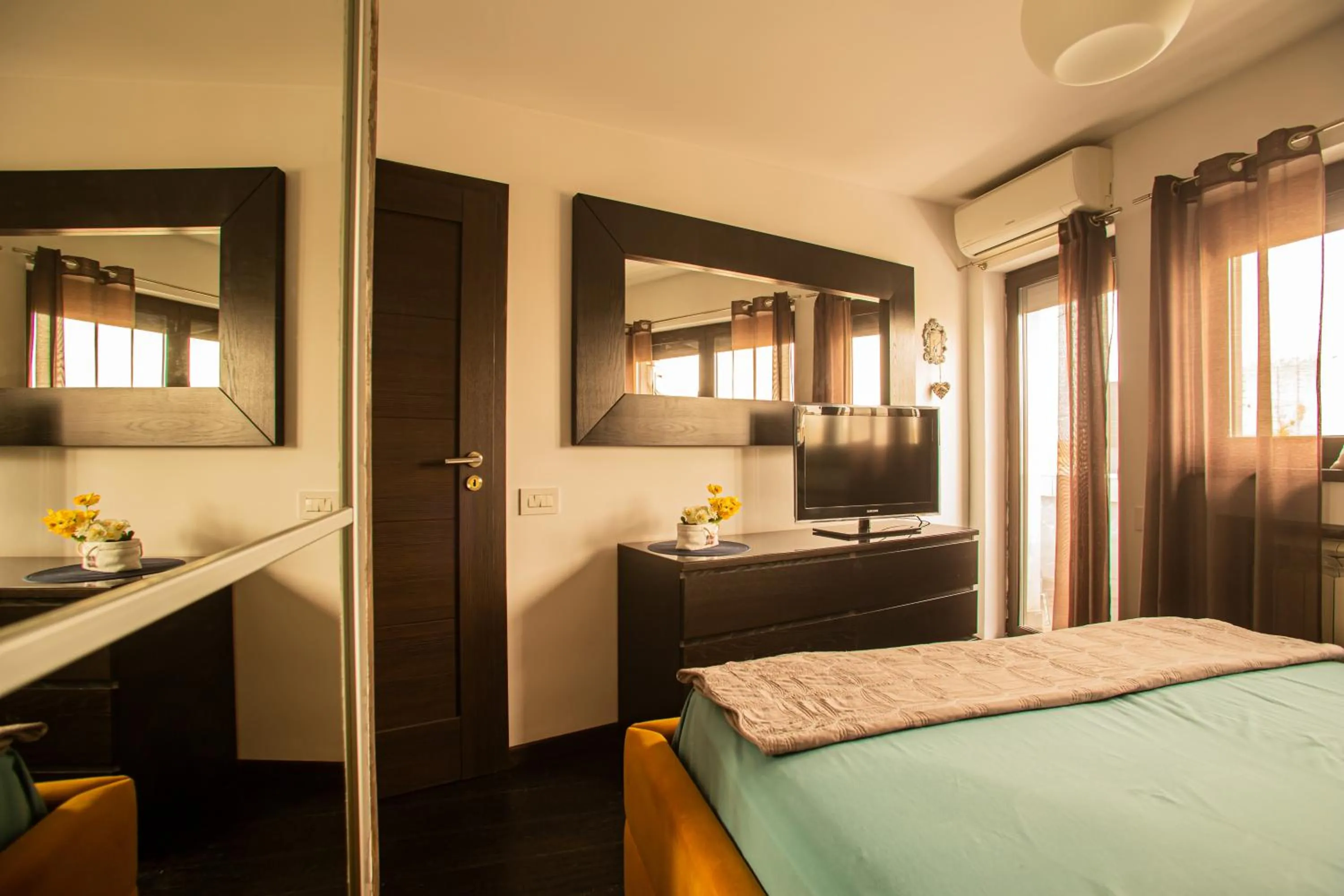 Bedroom, Bed in Amo Bucharest