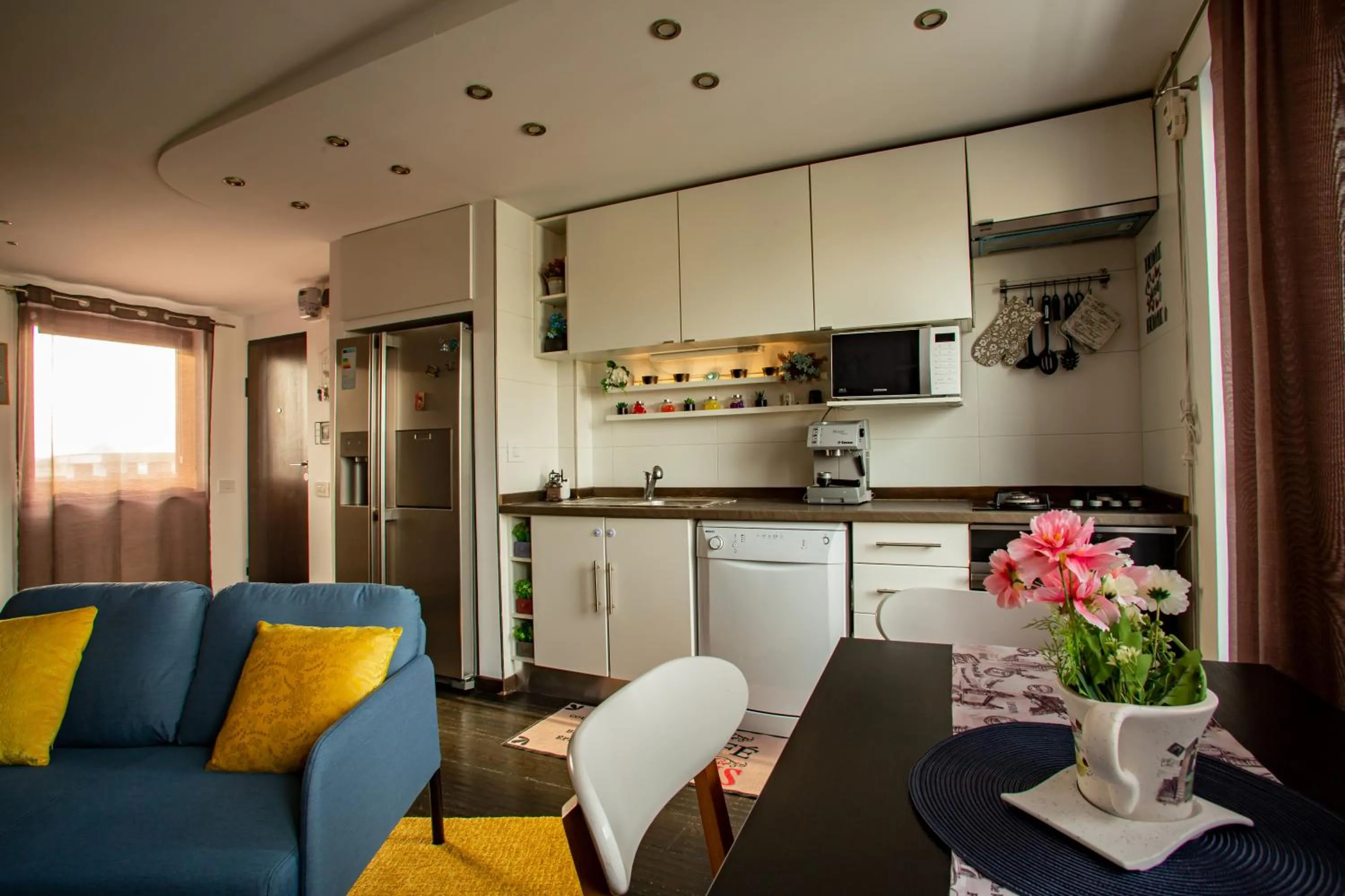 Kitchen or kitchenette in Amo Bucharest