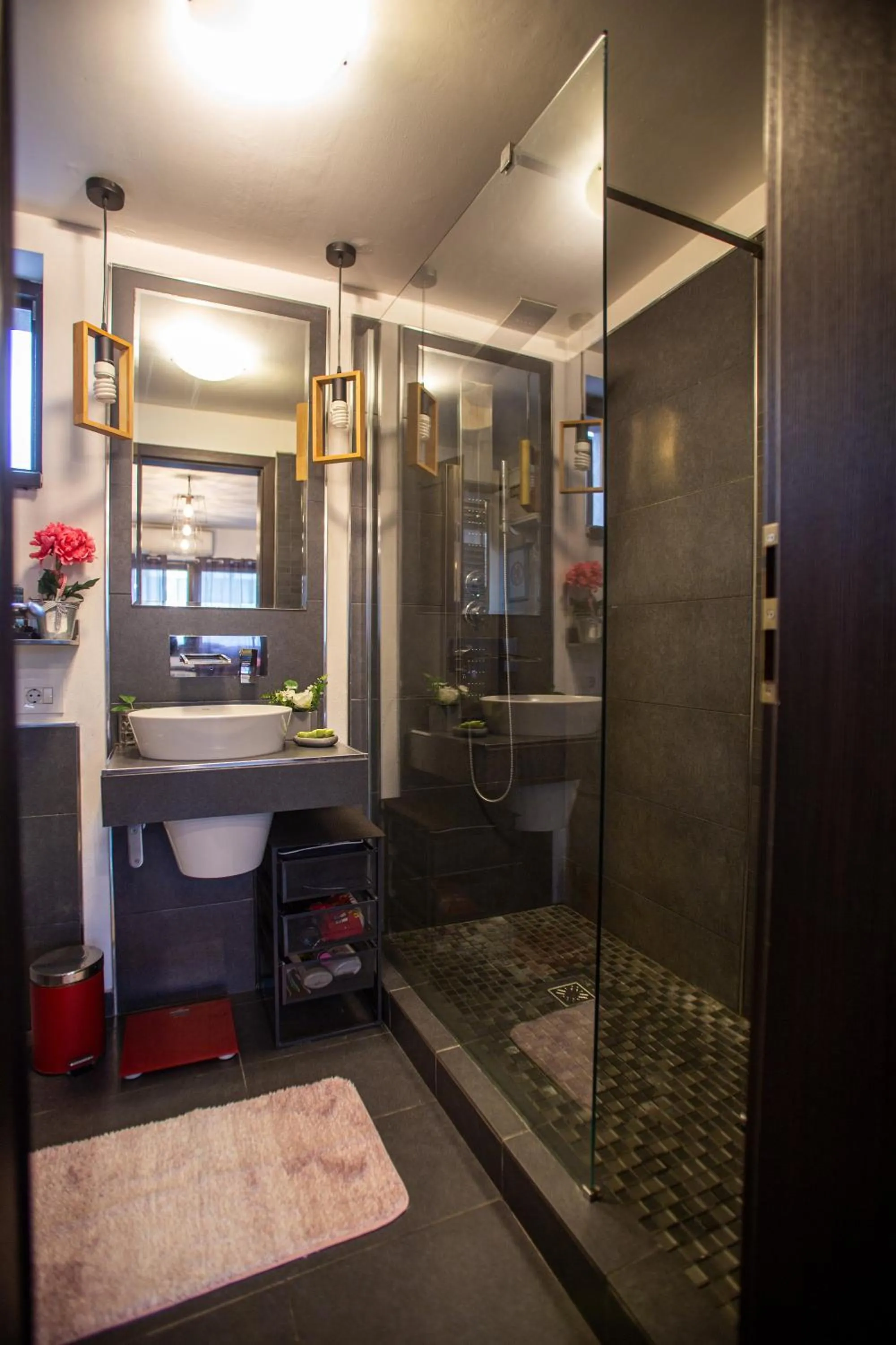 Bathroom in Amo Bucharest