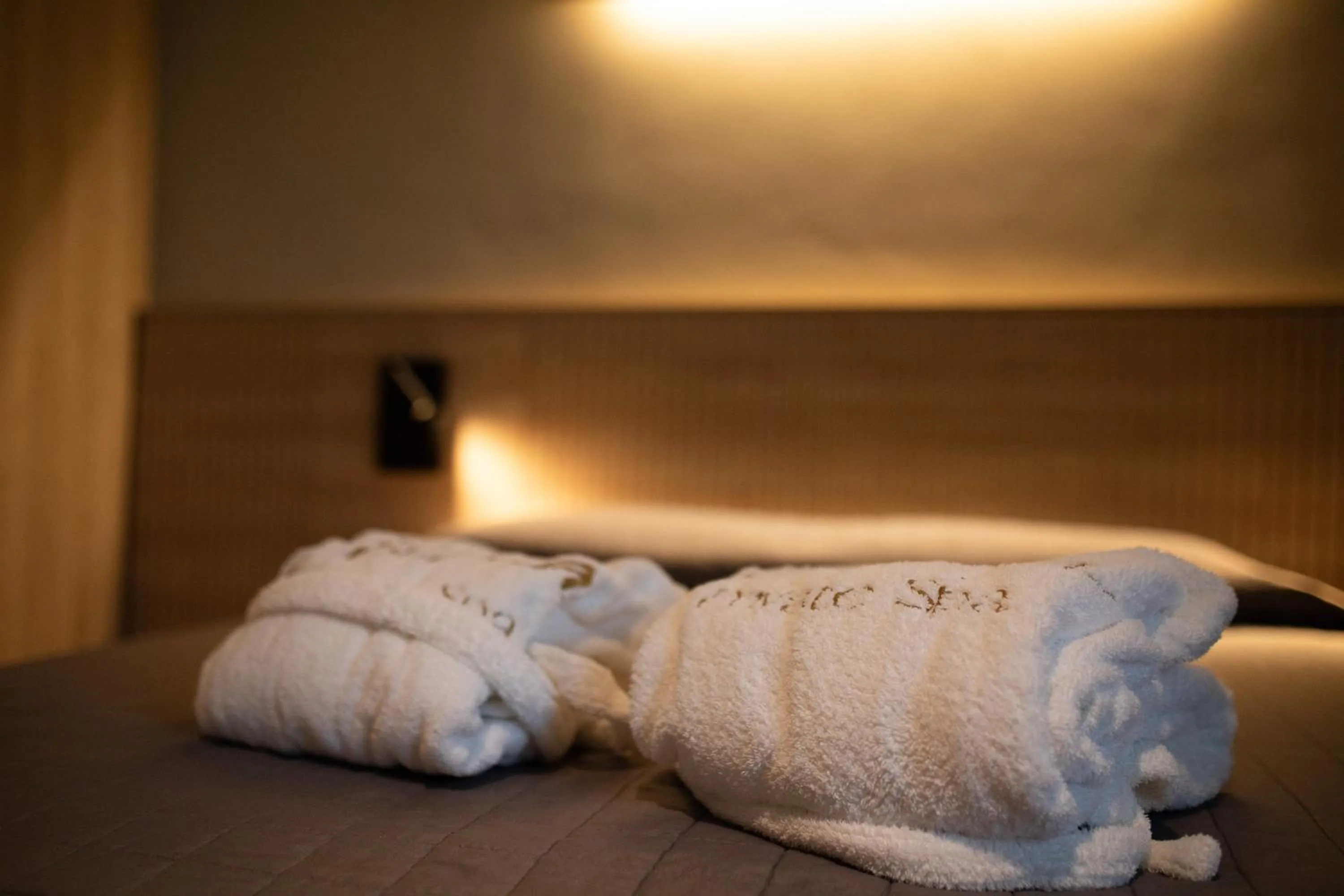 Bed in Mima Aparthotel Boutique & Spa