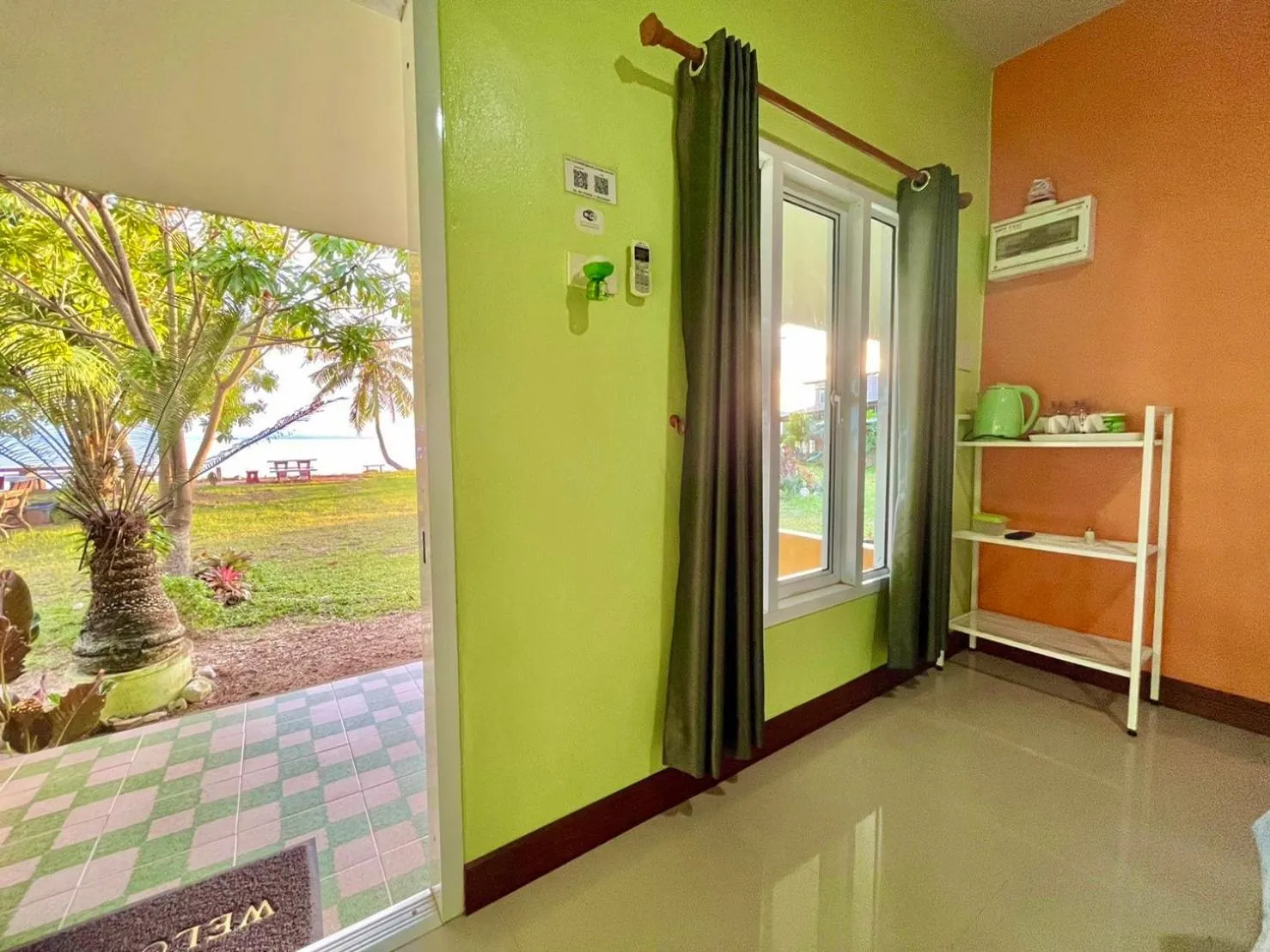 Photo of the whole room in Ava Beach Pakbara