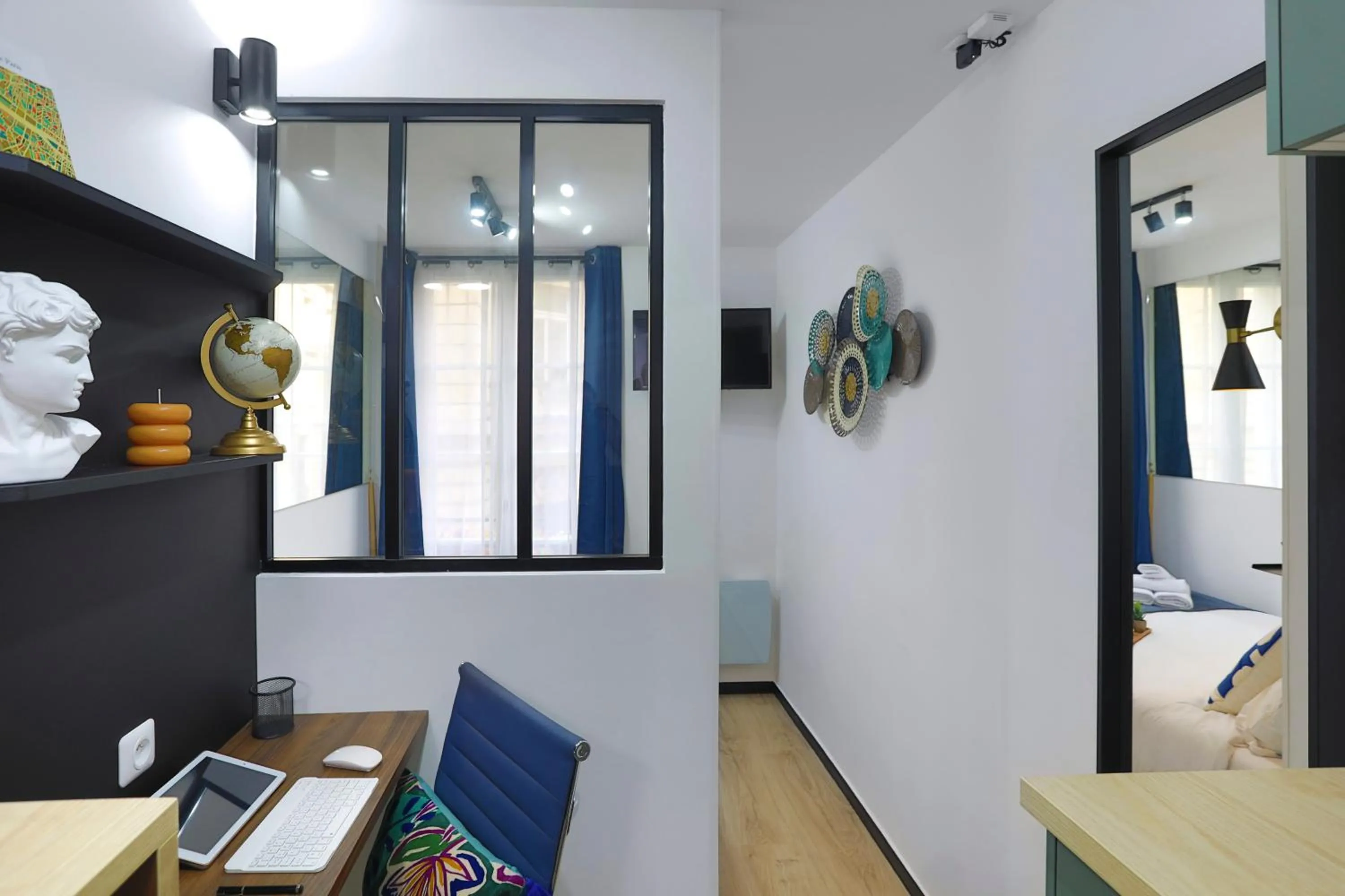 Photo of the whole room, Bed in WS Opéra - Laffitte