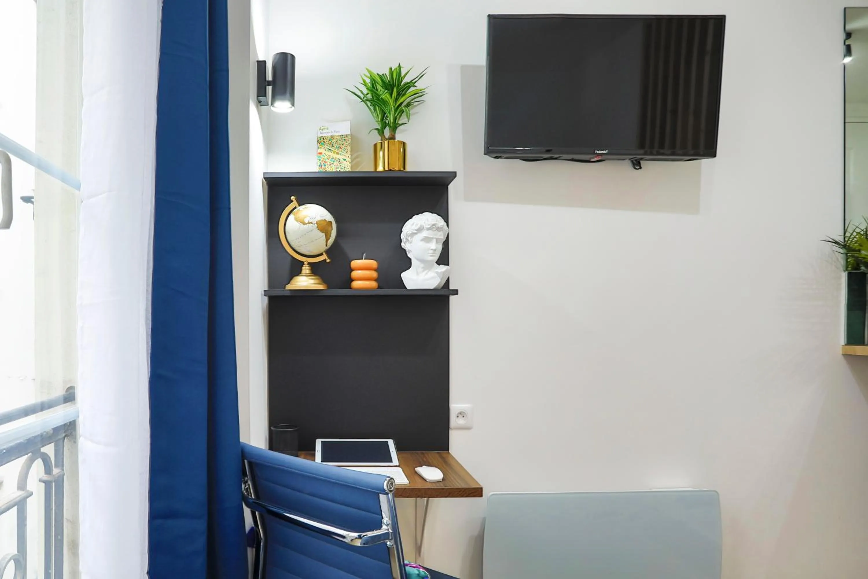 Seating area in WS Opéra - Laffitte