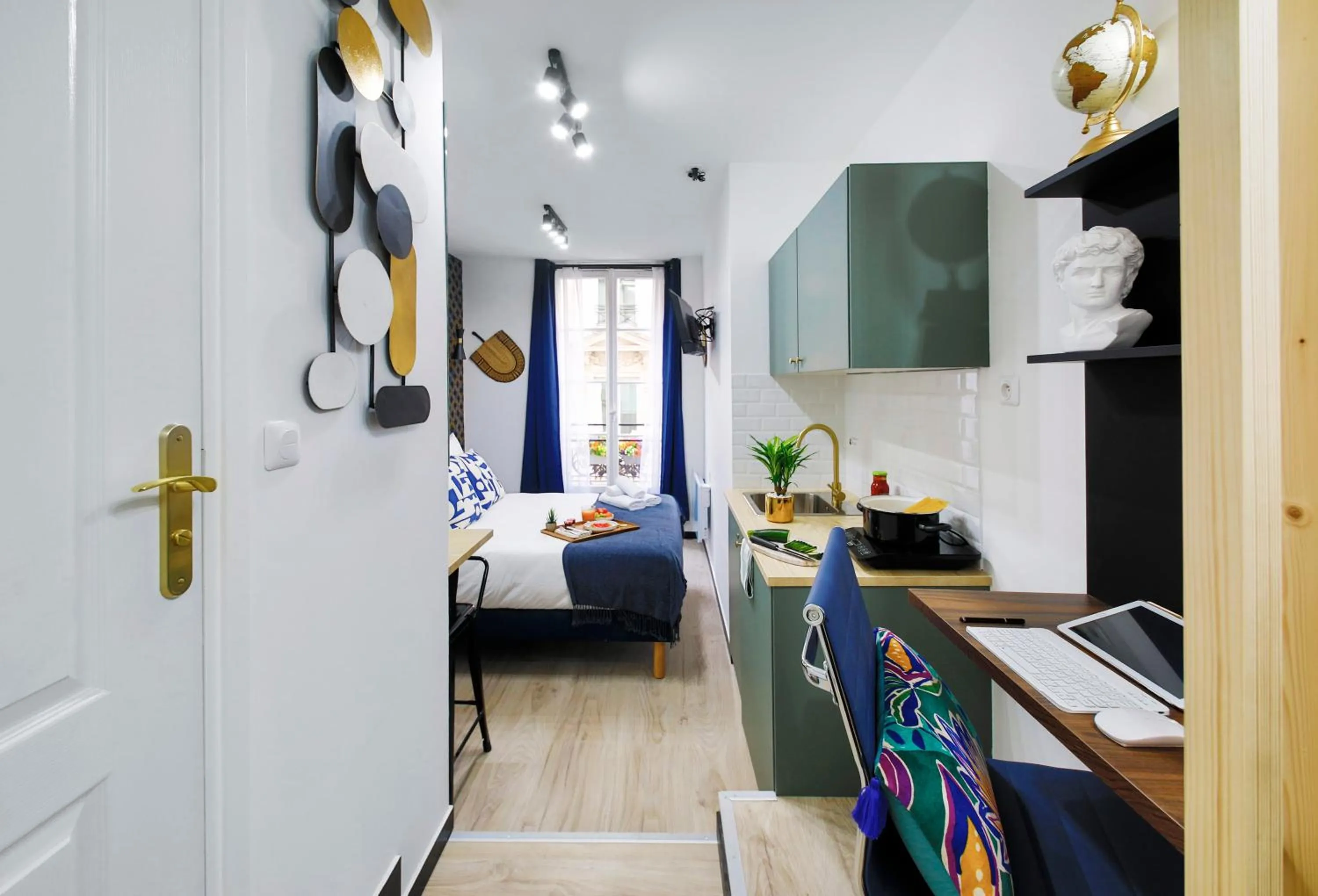 Photo of the whole room, Bed in WS Opéra - Laffitte