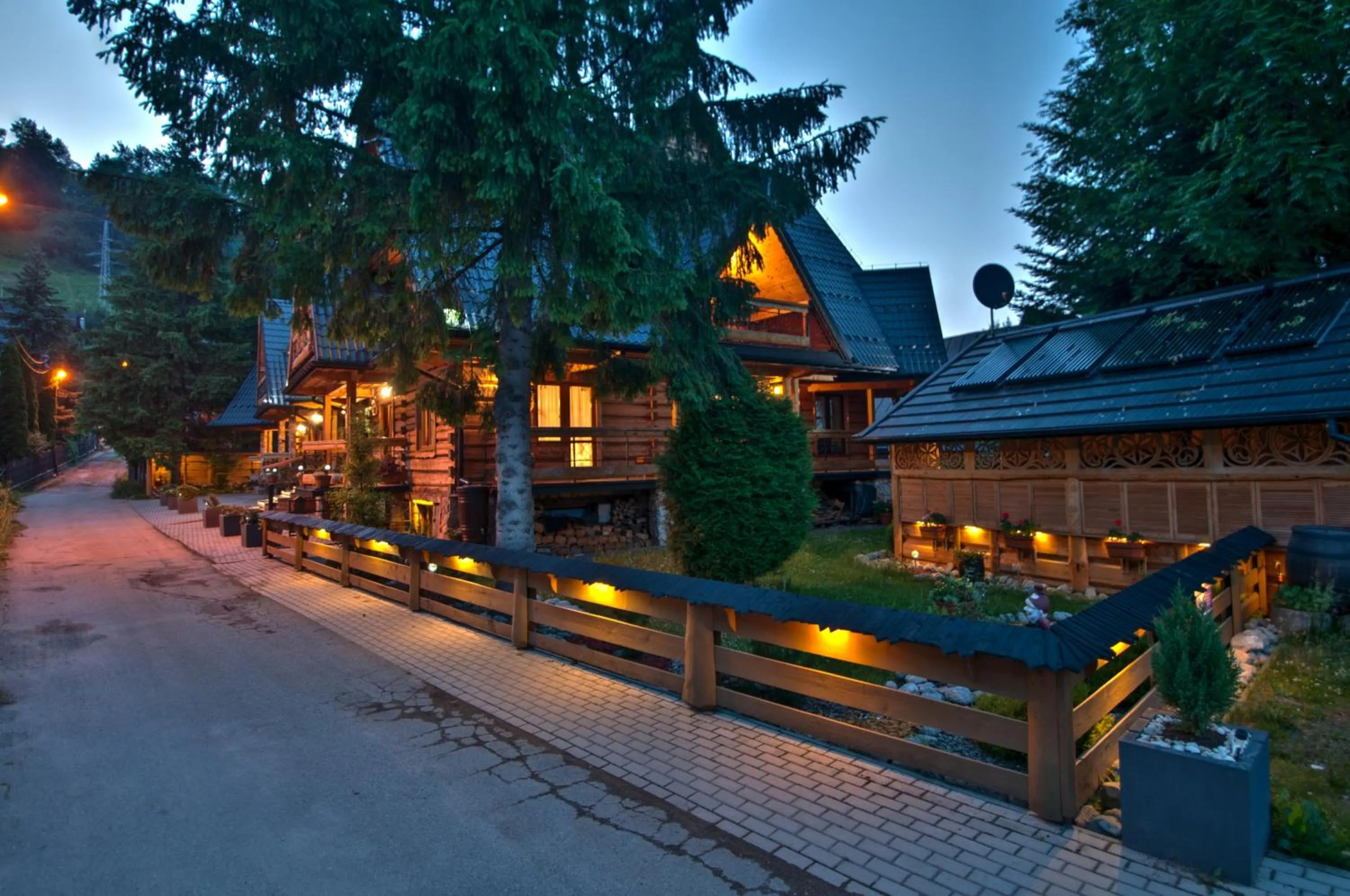 Property building in Magnat Inn Sauna & Relax