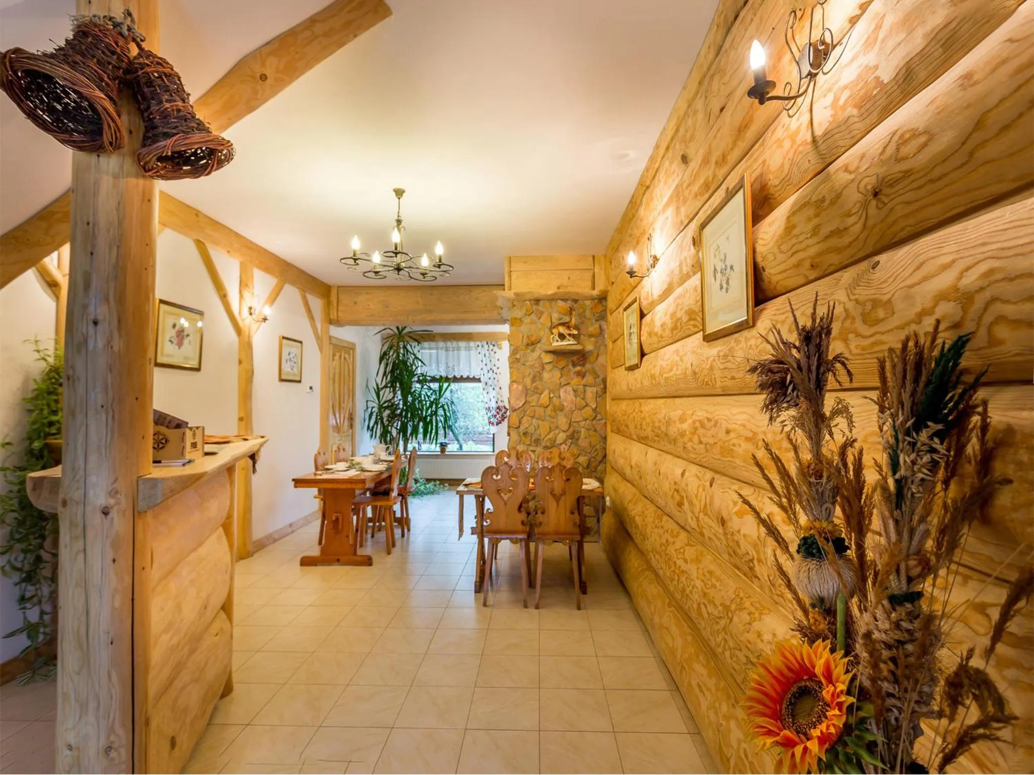 Restaurant/places to eat in Magnat Inn Sauna & Relax