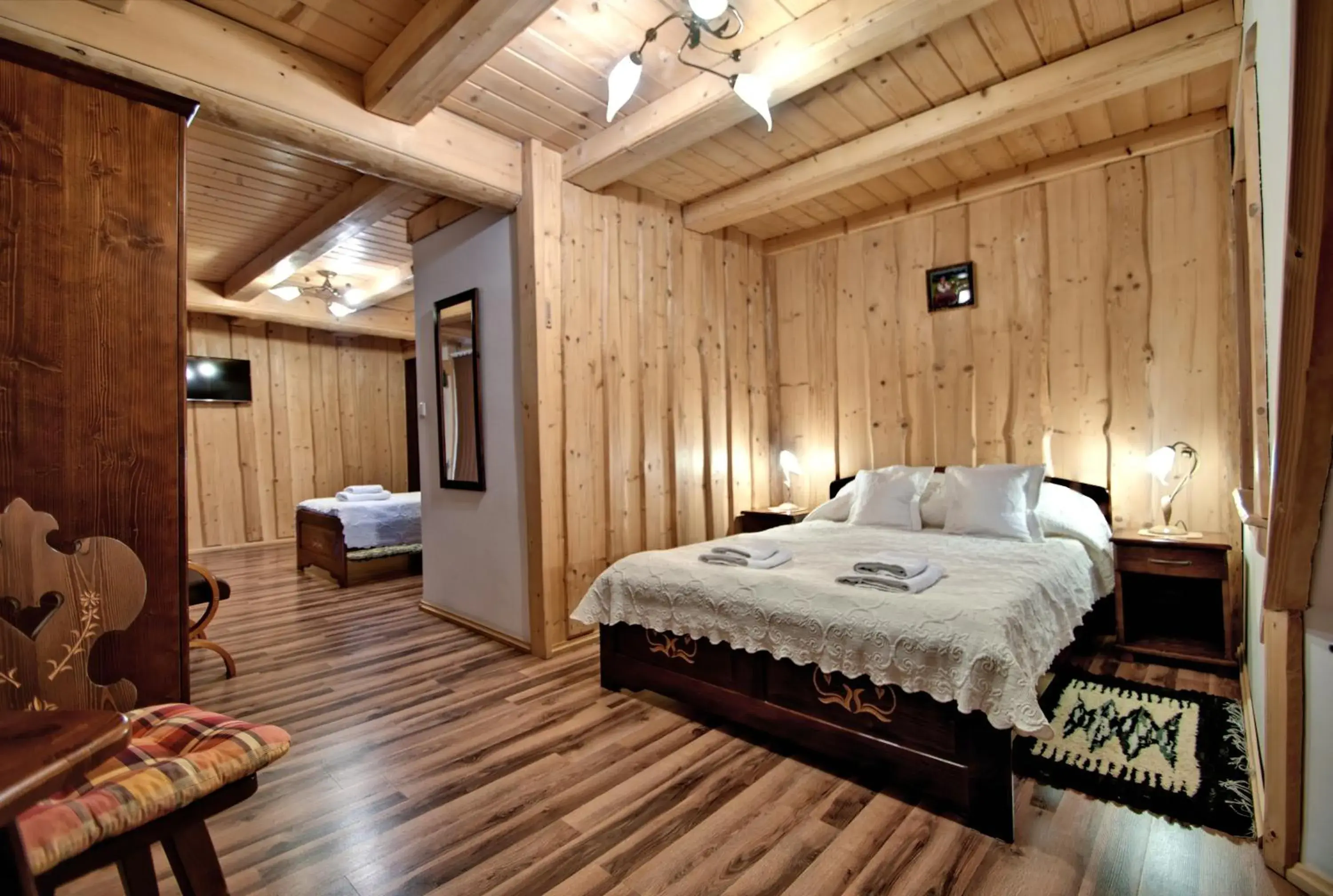 Triple Room with Mountain View in Magnat Inn Sauna & Relax Triple Room with Mountain View in Magnat Inn Sauna & Relax