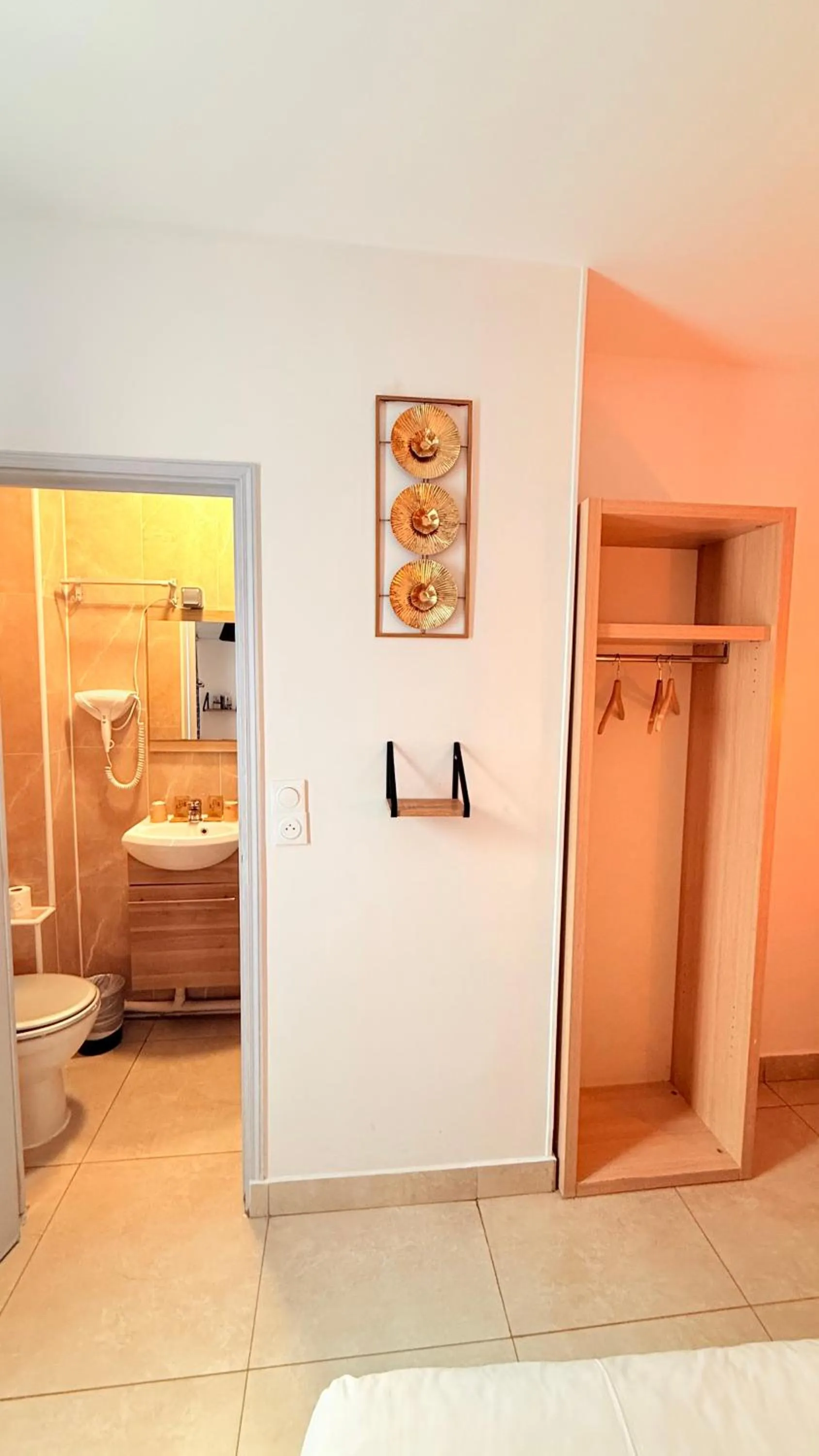 Shower in Hôtel de Choisy