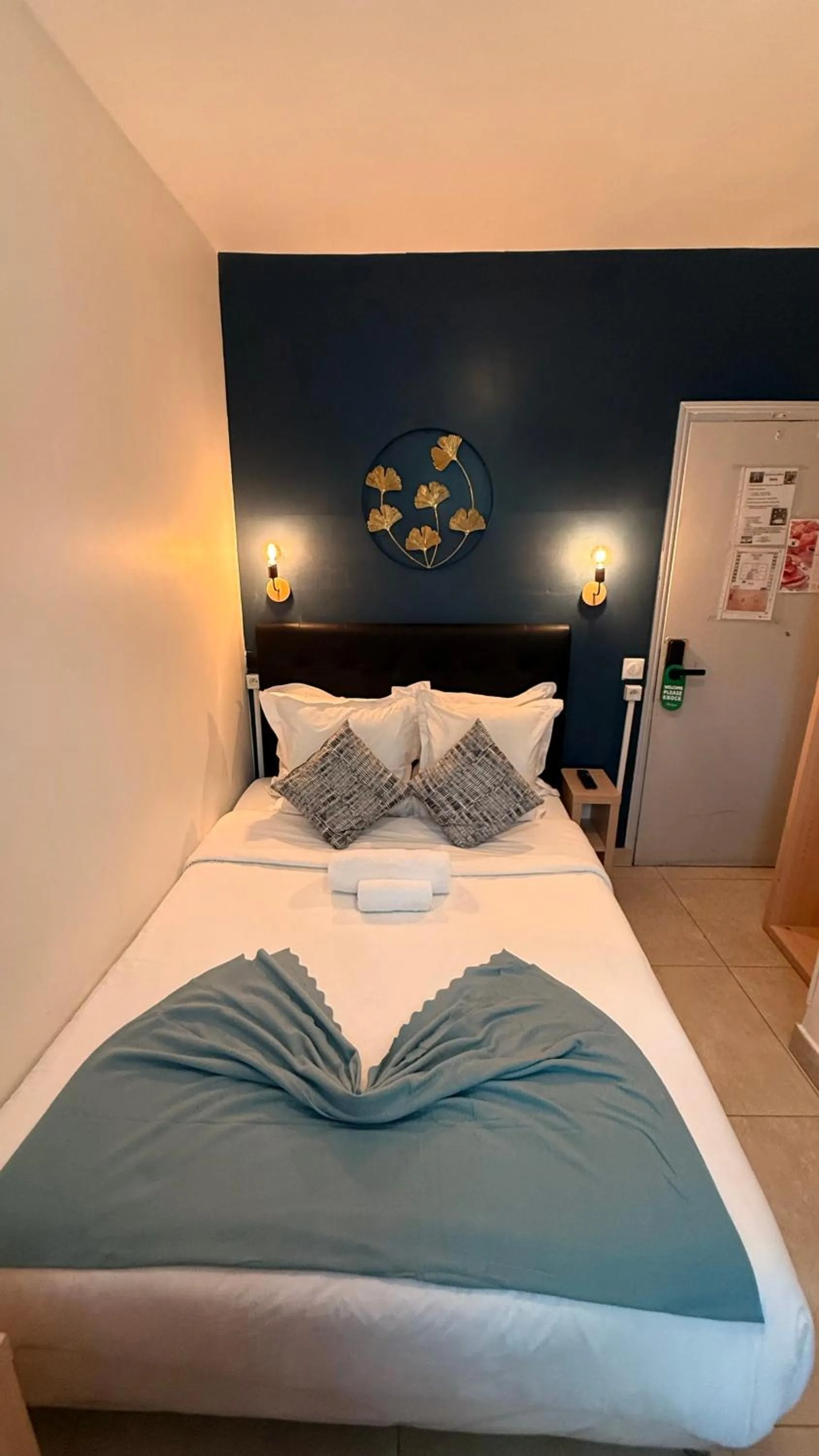 Bed in Hôtel de Choisy