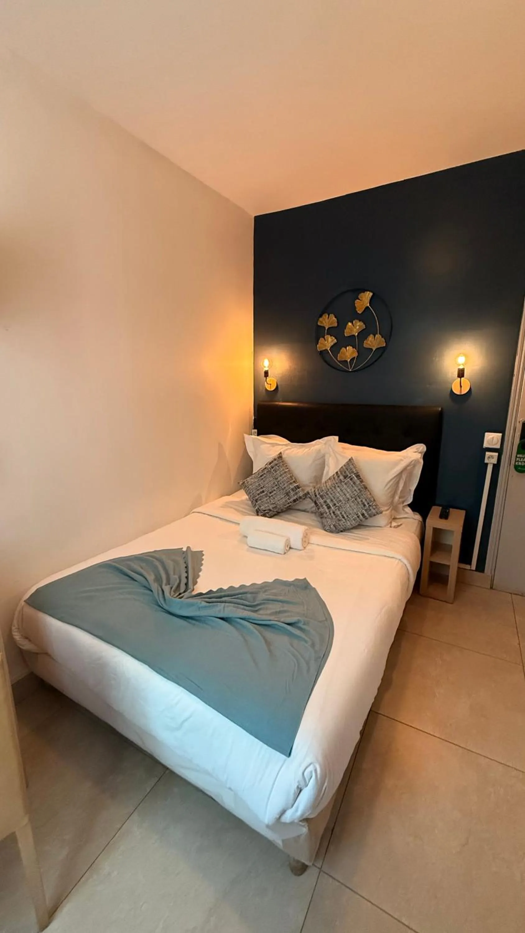 Bed in Hôtel de Choisy