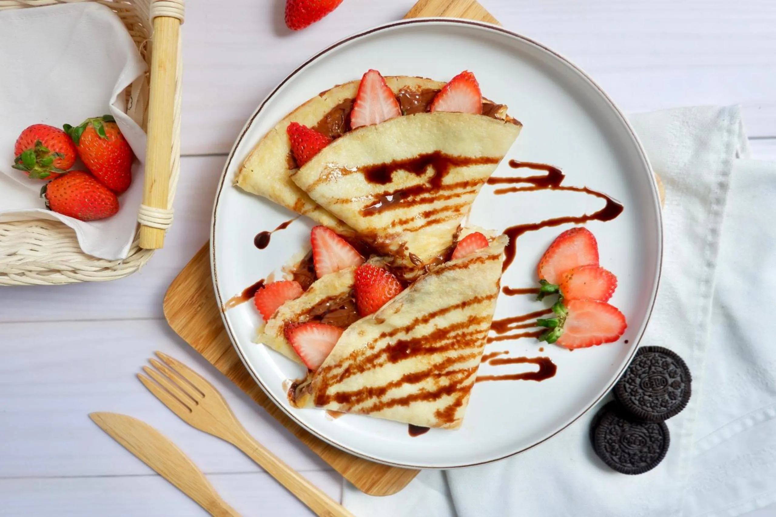 Restaurant/places to eat in Le Cap Gym Hotel & Apartments