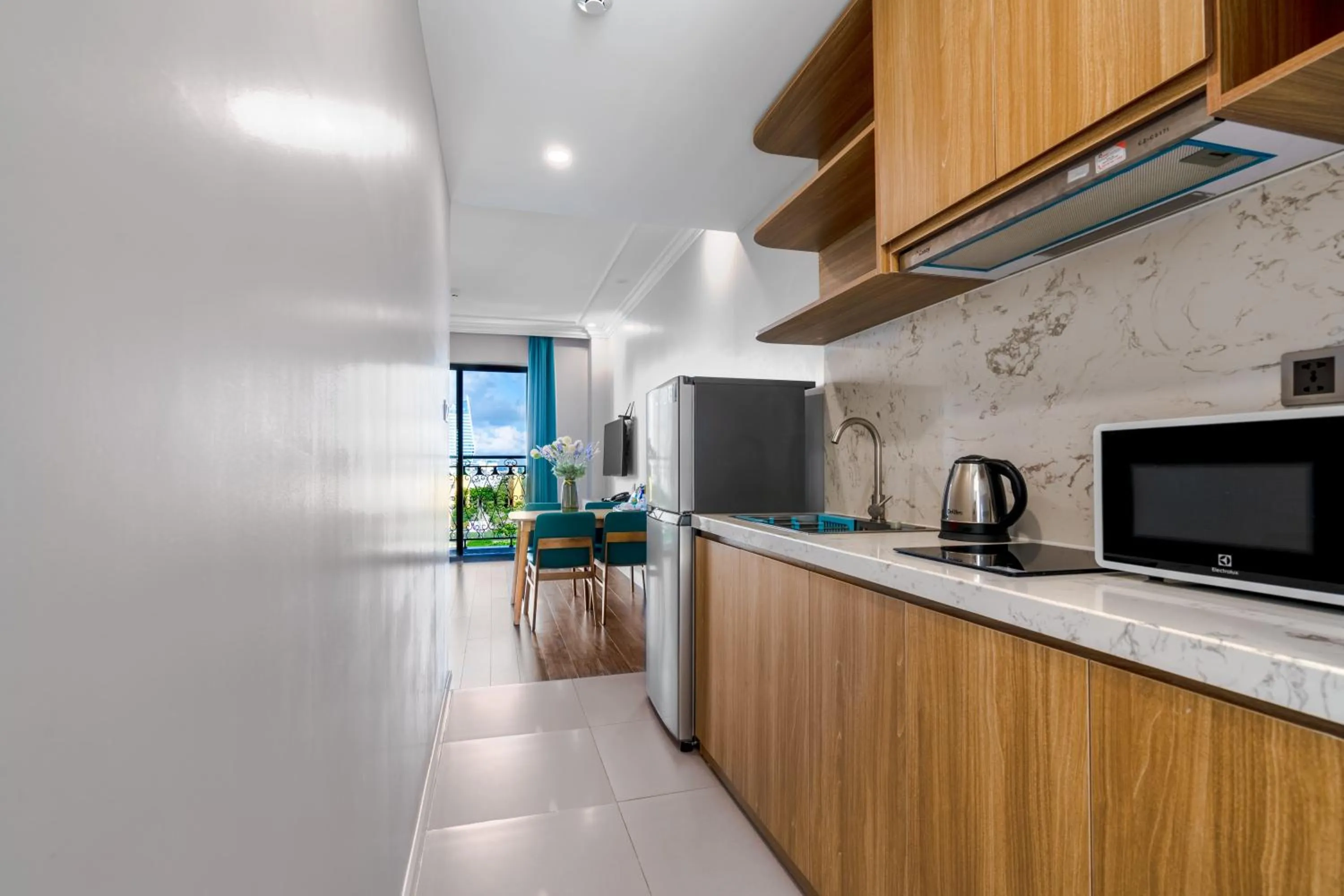 TV and multimedia in Le Cap Gym Hotel & Apartments