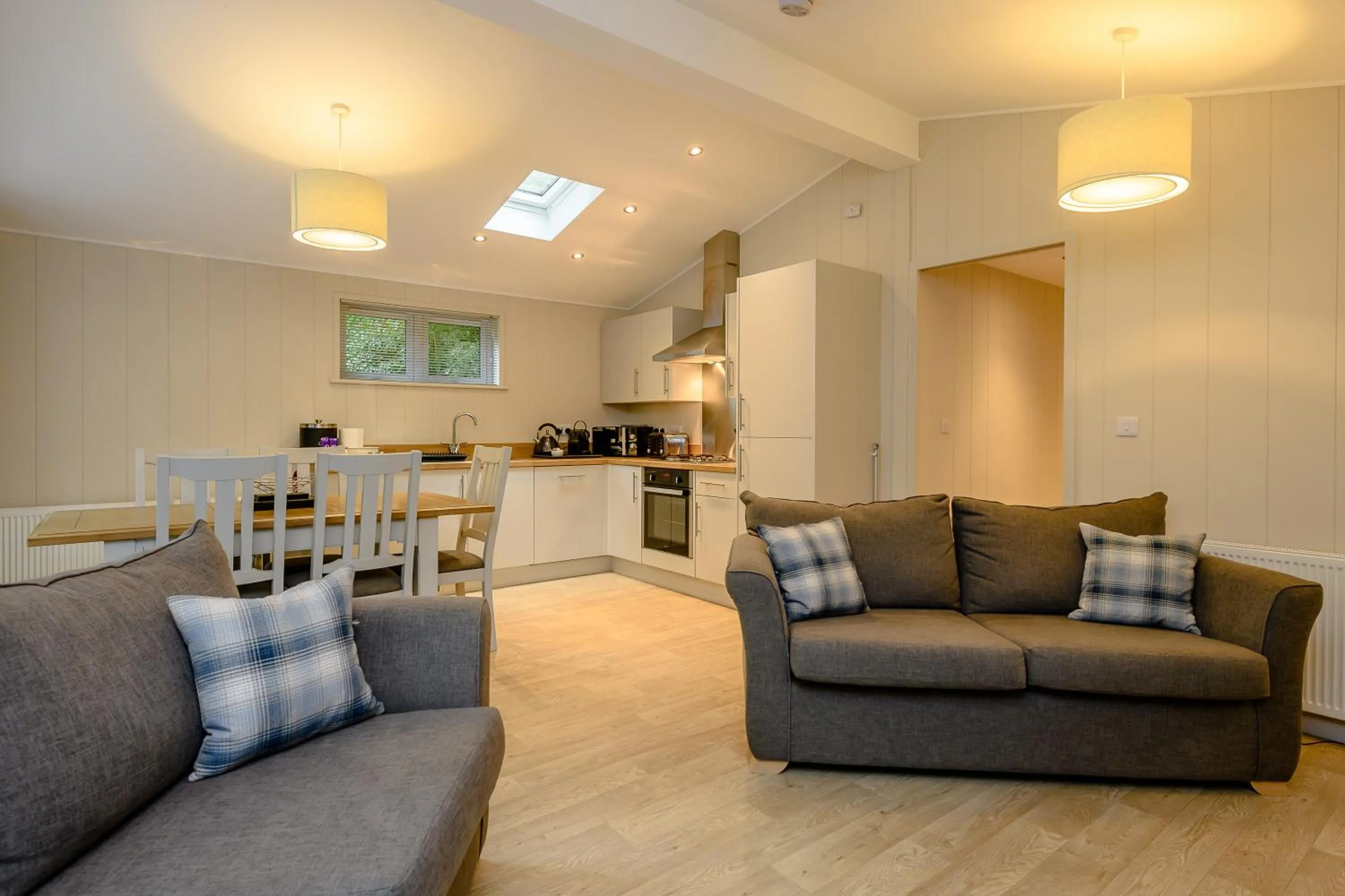 Kitchen or kitchenette in Woolverstone Marina and Lodge Park