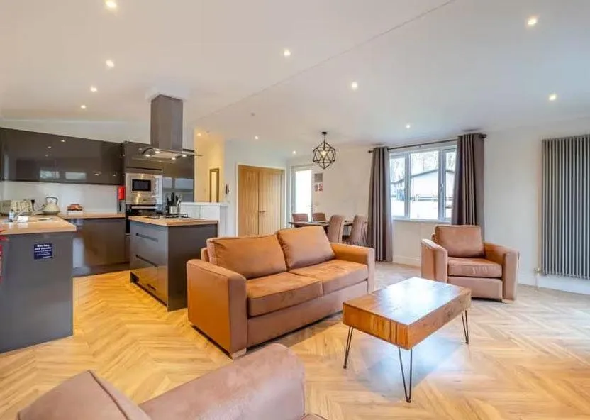 Kitchen or kitchenette in Woolverstone Marina and Lodge Park