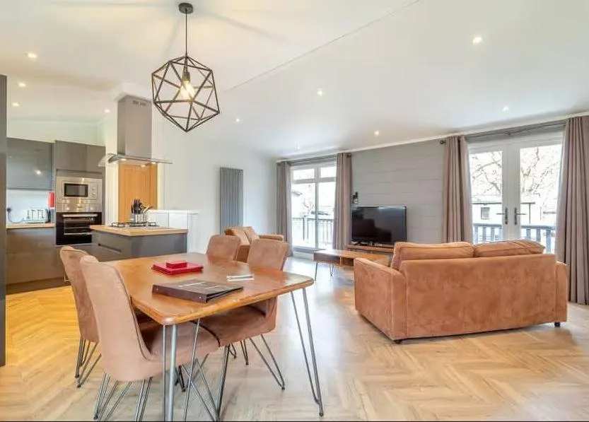 TV and multimedia in Woolverstone Marina and Lodge Park