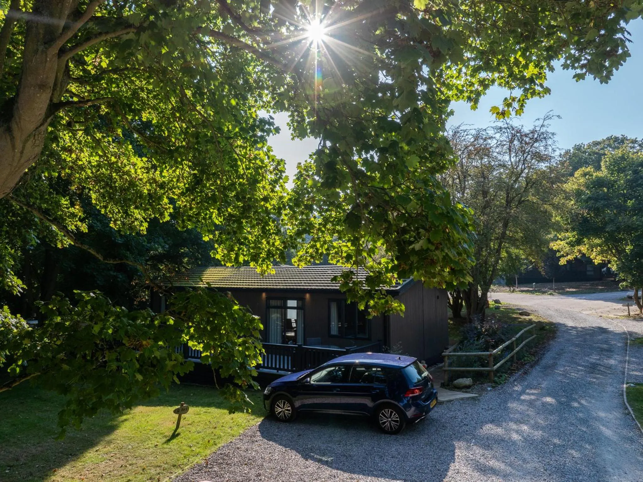 Property building in Woolverstone Marina and Lodge Park